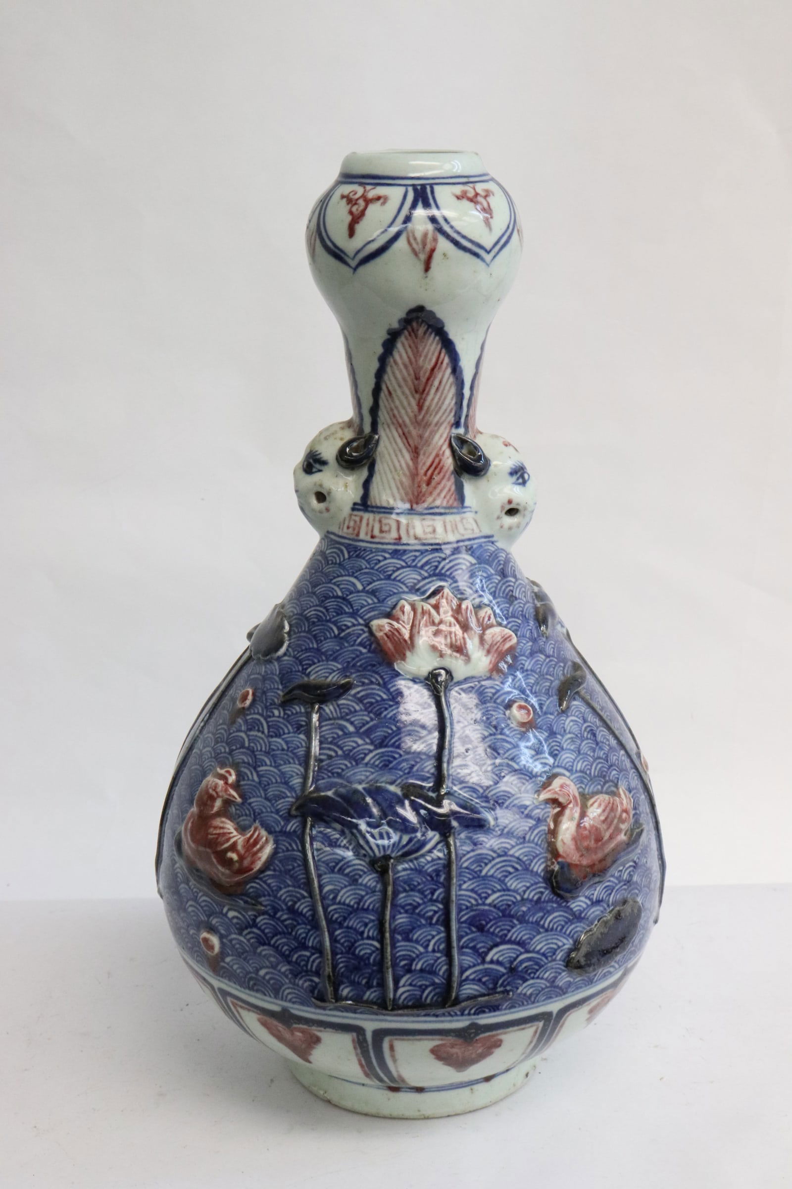 Chinese blue, red & white porcelain garlic top vase (1 of 9)