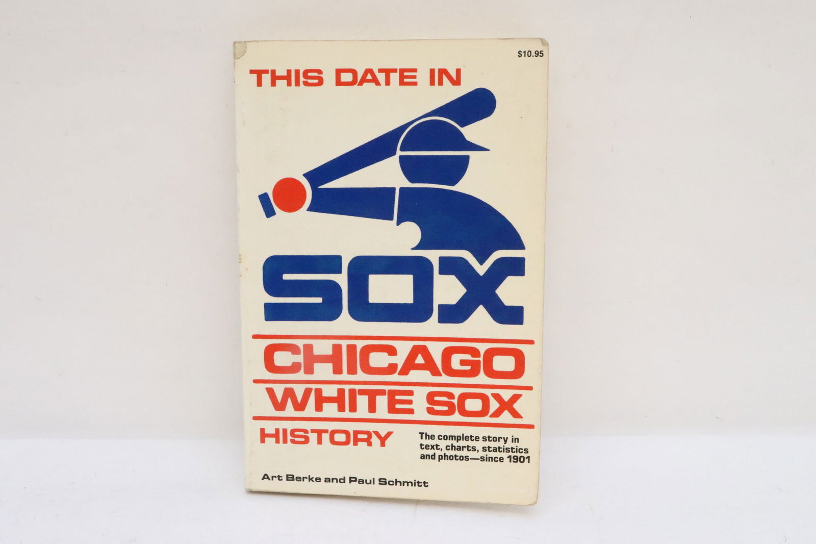 "Chicago White Sox History" signed by White Sox former players (1 of 10)