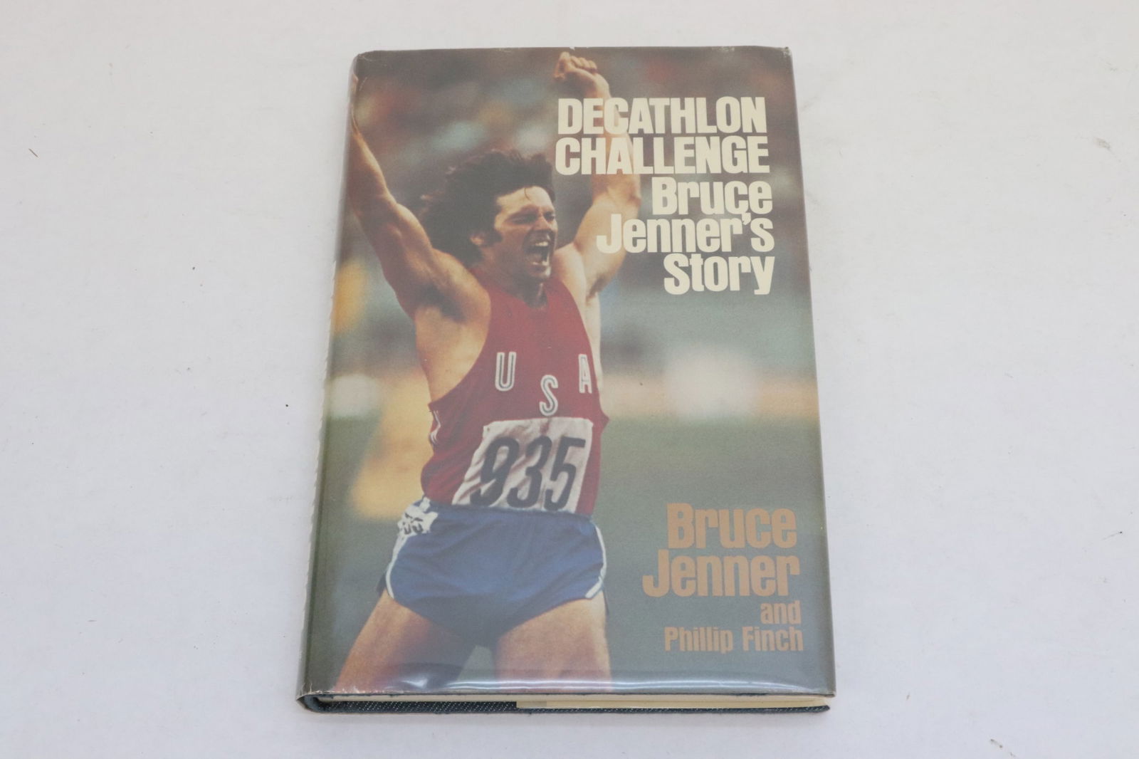 "decathlon challenge, Bruce Jenner's story" signed by Bruce Jenner (1 of 12)