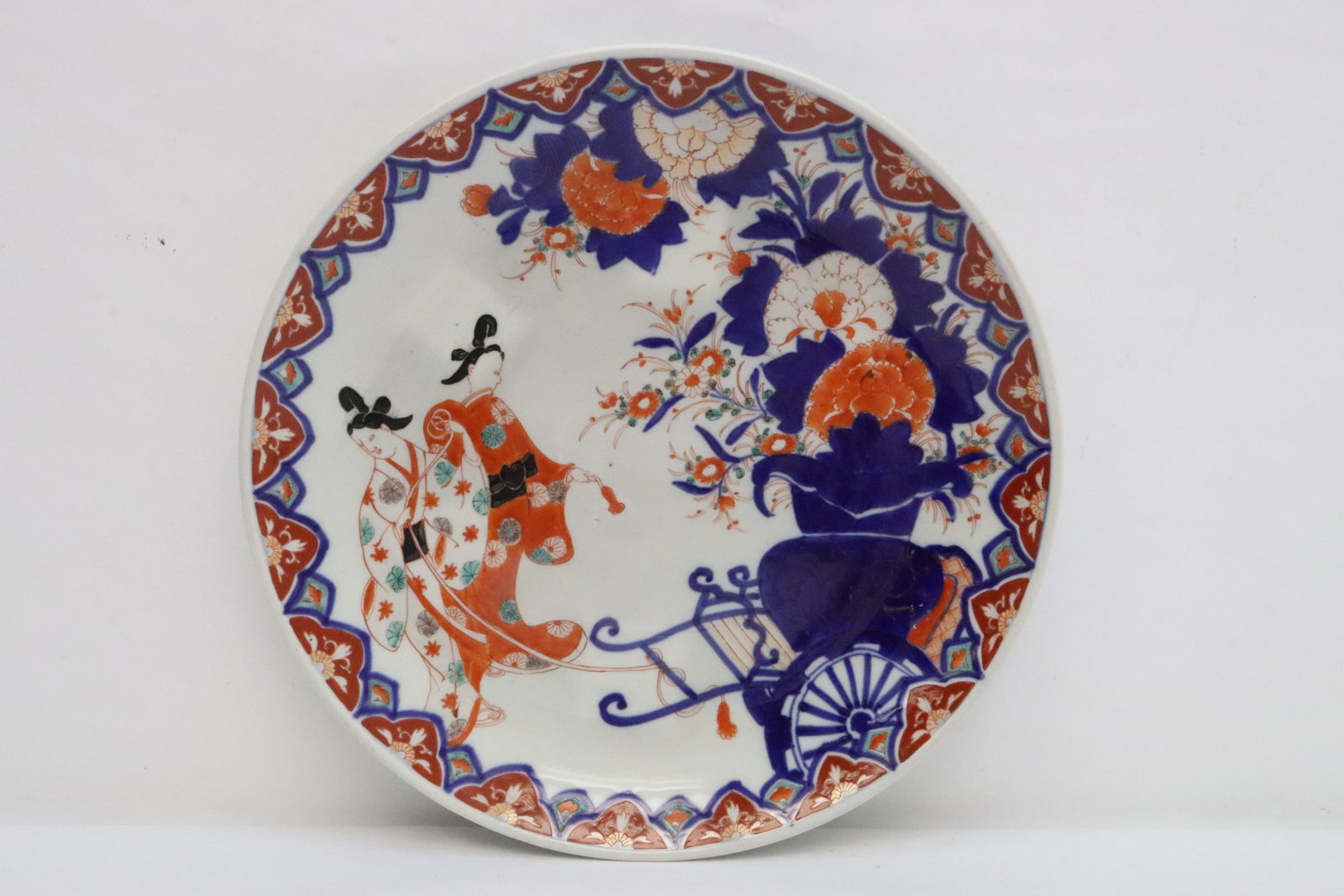 Antique Japanese imari charger: Antique Japanese imari charger, 1.8"x13.35"dia