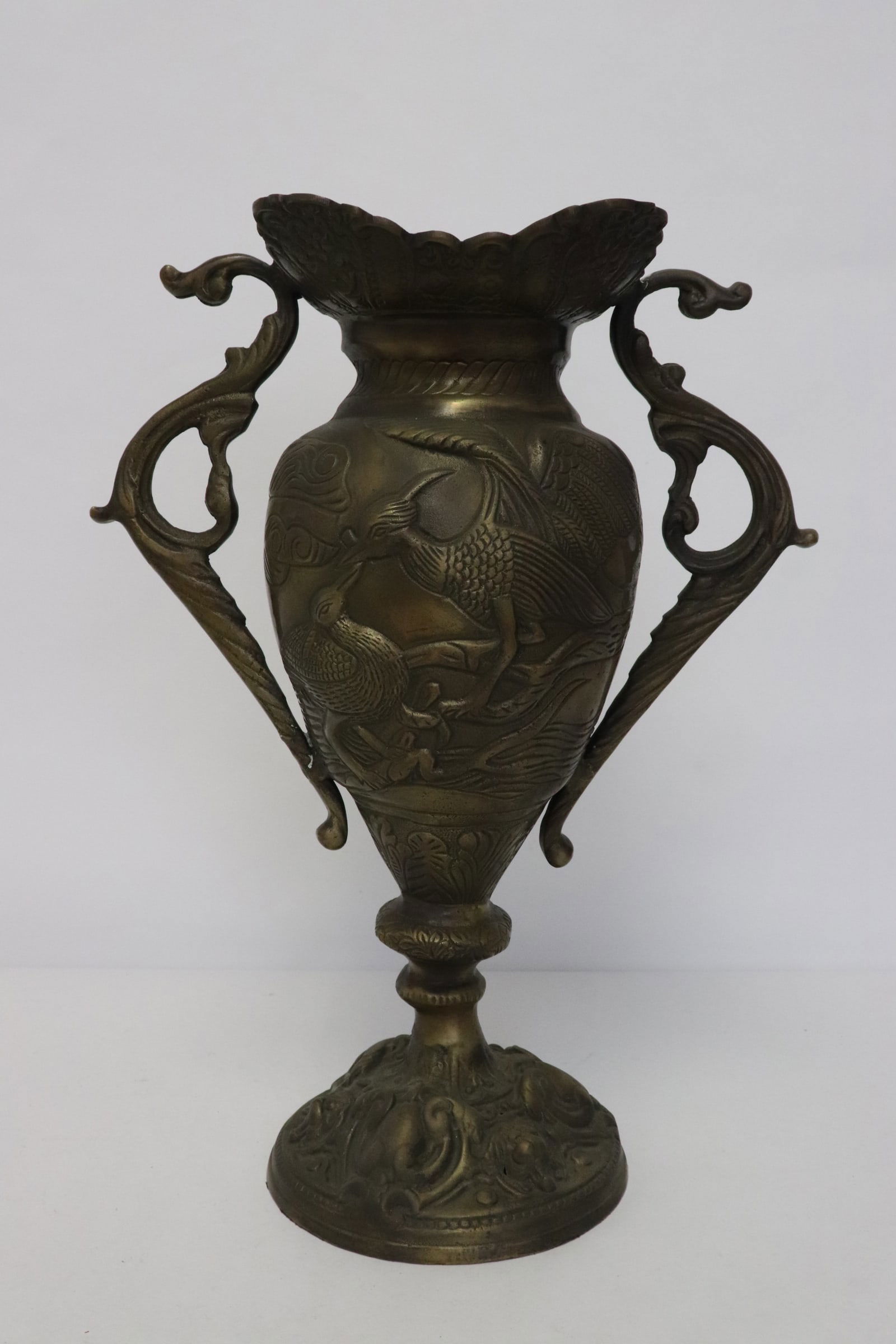 Antique Japanese bronze handled jar (1 of 10)