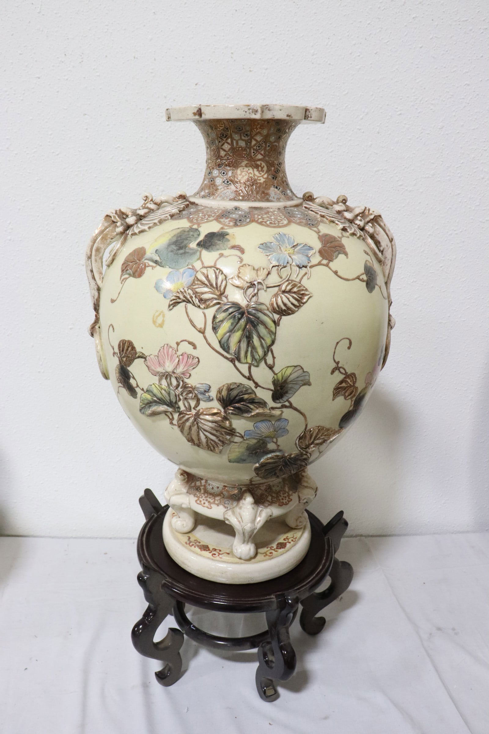 Large 19th c. satsuma jar on stand (1 of 9)