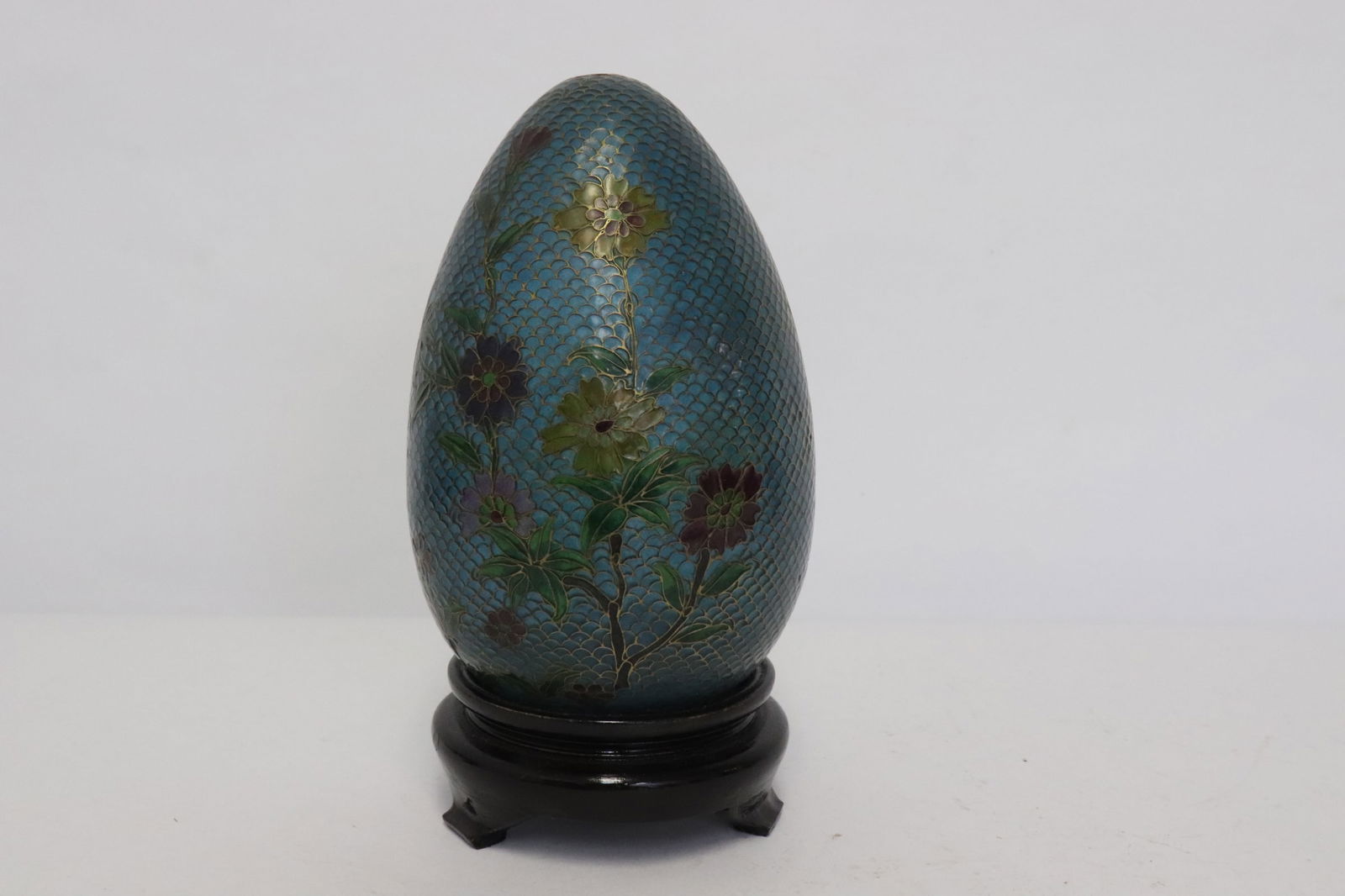 A large plique a jour egg: A large plique a jour egg, 6.35"x3.7"dia