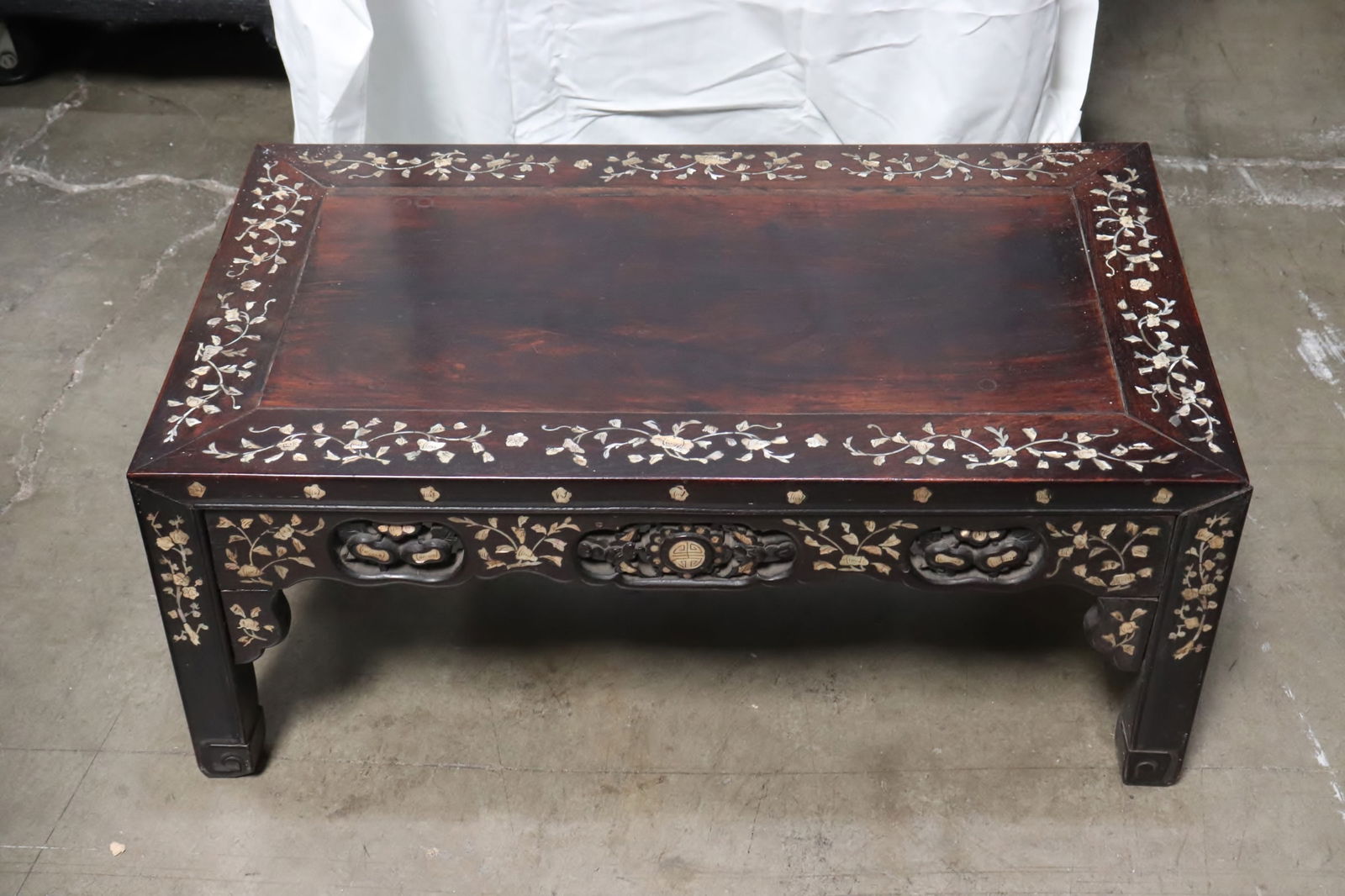 Chinese antique rosewood low table with mother of pearl inlaid (1 of 10)