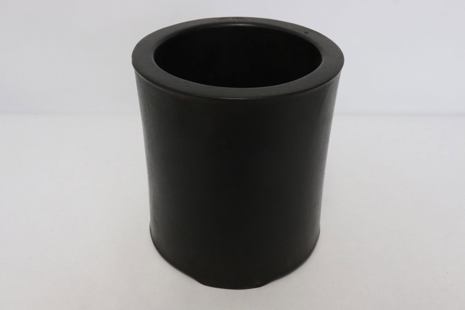 Rosewood brush holder: Rosewood brush holder, 5.6"x5.1"dia