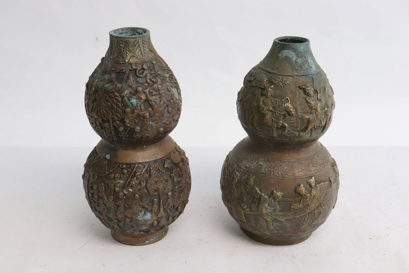 Pair Chinese bronze gourd shape vases (1 of 10)