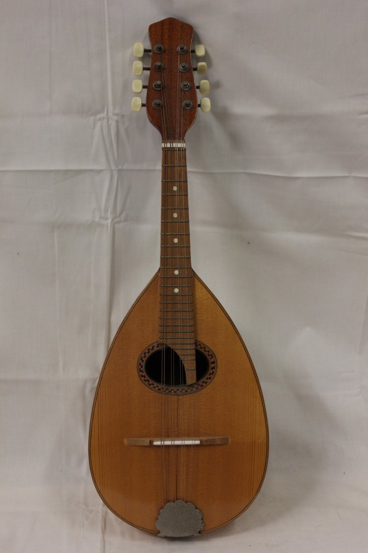 185 Italian mandolin by Leuteria Meazzi Aug 07, 2012 International