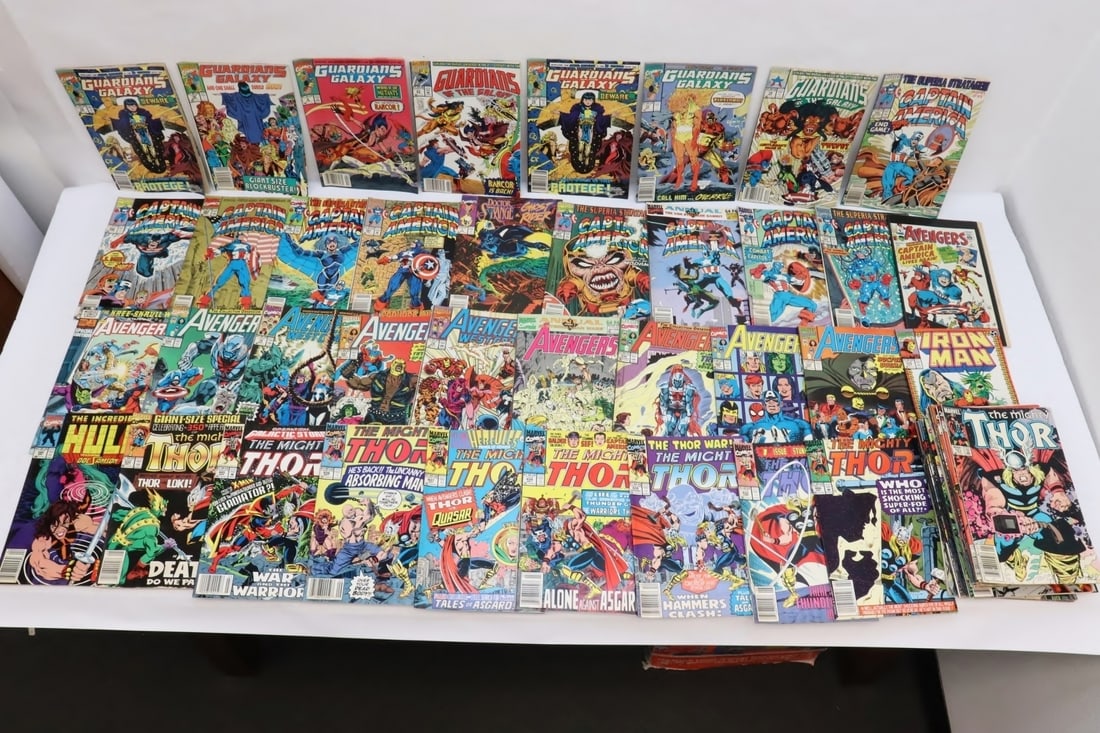 Approx. 60 comic books (1 of 10)