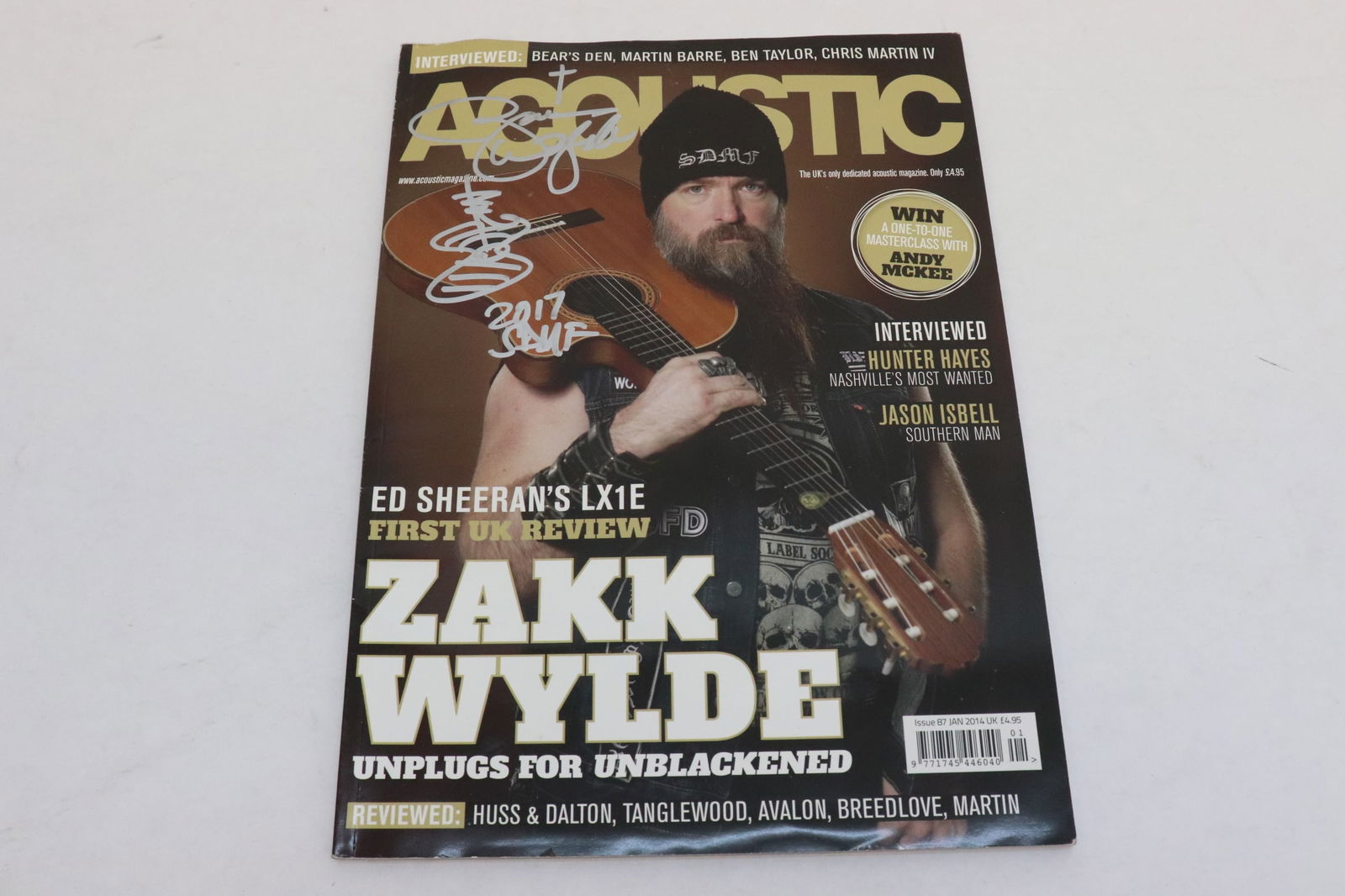 Magazine "Acoustic" signed by Zakk Wylde: Magazine "Acoustic" signed by Zakk Wylde