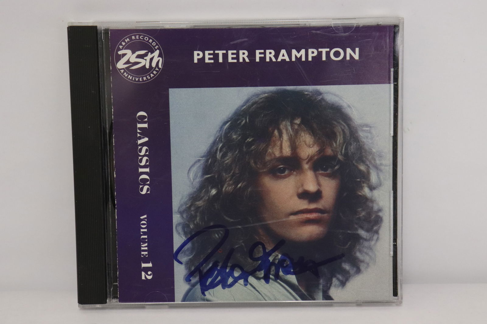 CD "classic volume 12" signed by Peter Frampton (1 of 5)