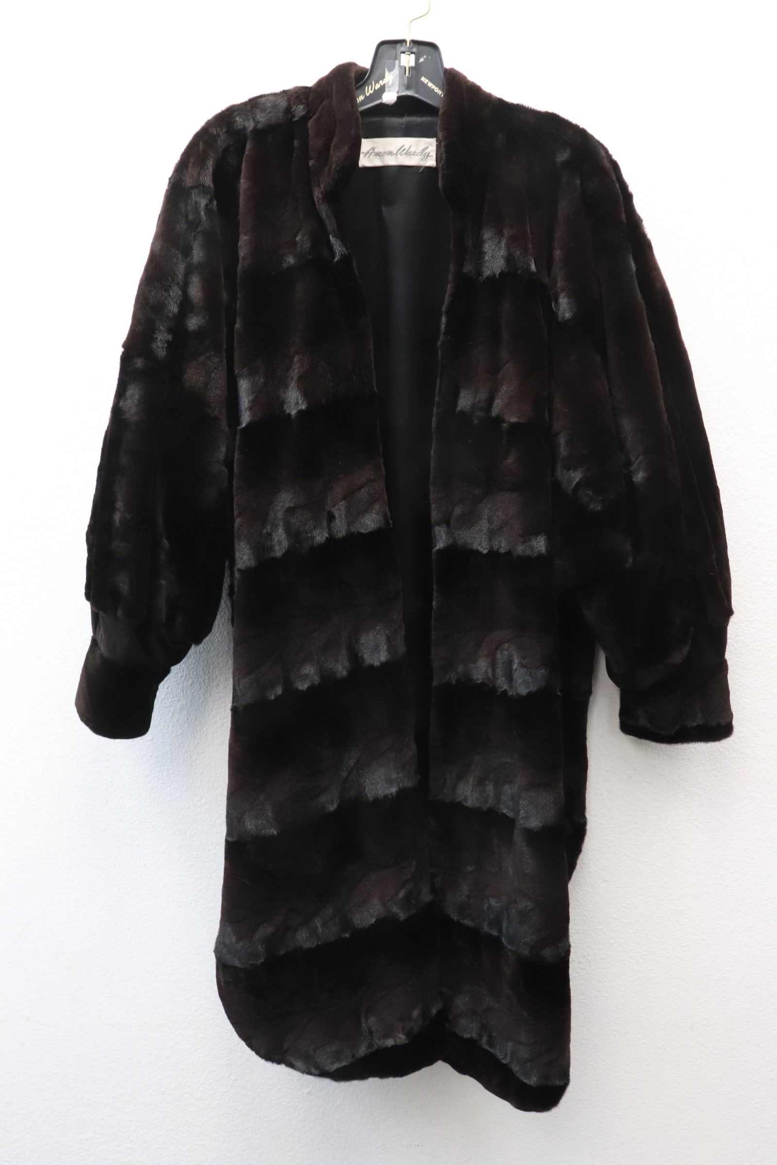 Very unusual beaver fur coat by Amen Wardy (1 of 8)
