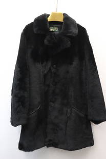 Extremely rare Kangaroo style full length fur coat: Extremely rare Kangaroo style full length fur coat by Levy Furs, Sydney, Australia, in fine condition, 38.5"L, cross back (shoulder to shoulder): 15.5"L