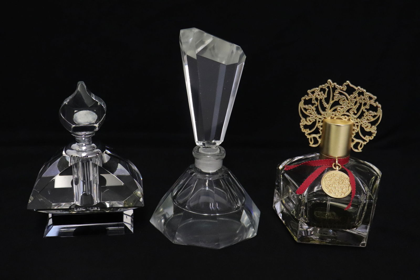 3 vintage perfume bottles (1 of 10)