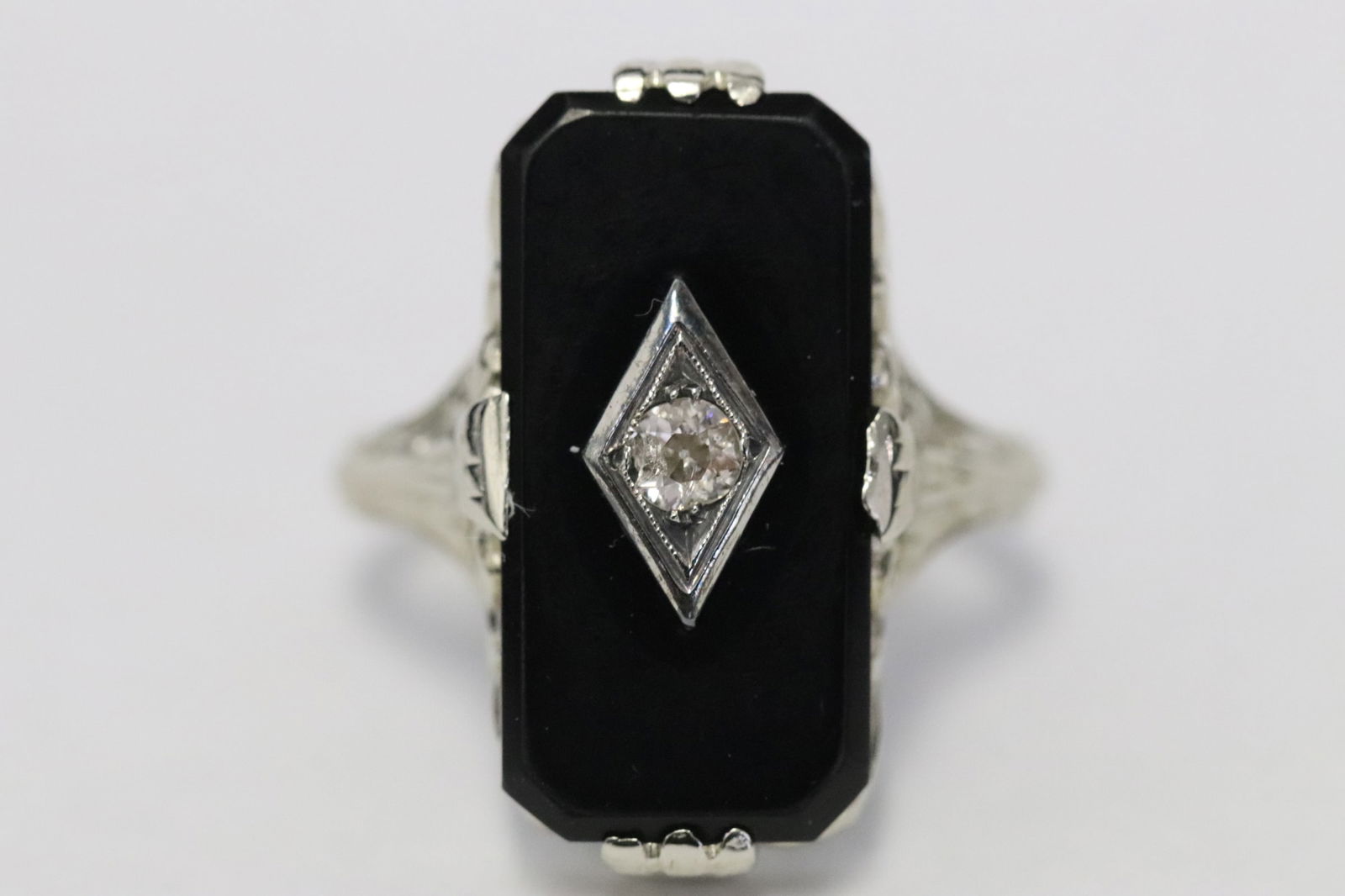 Victorian 14K W/G onyx diamond ring (1 of 8)