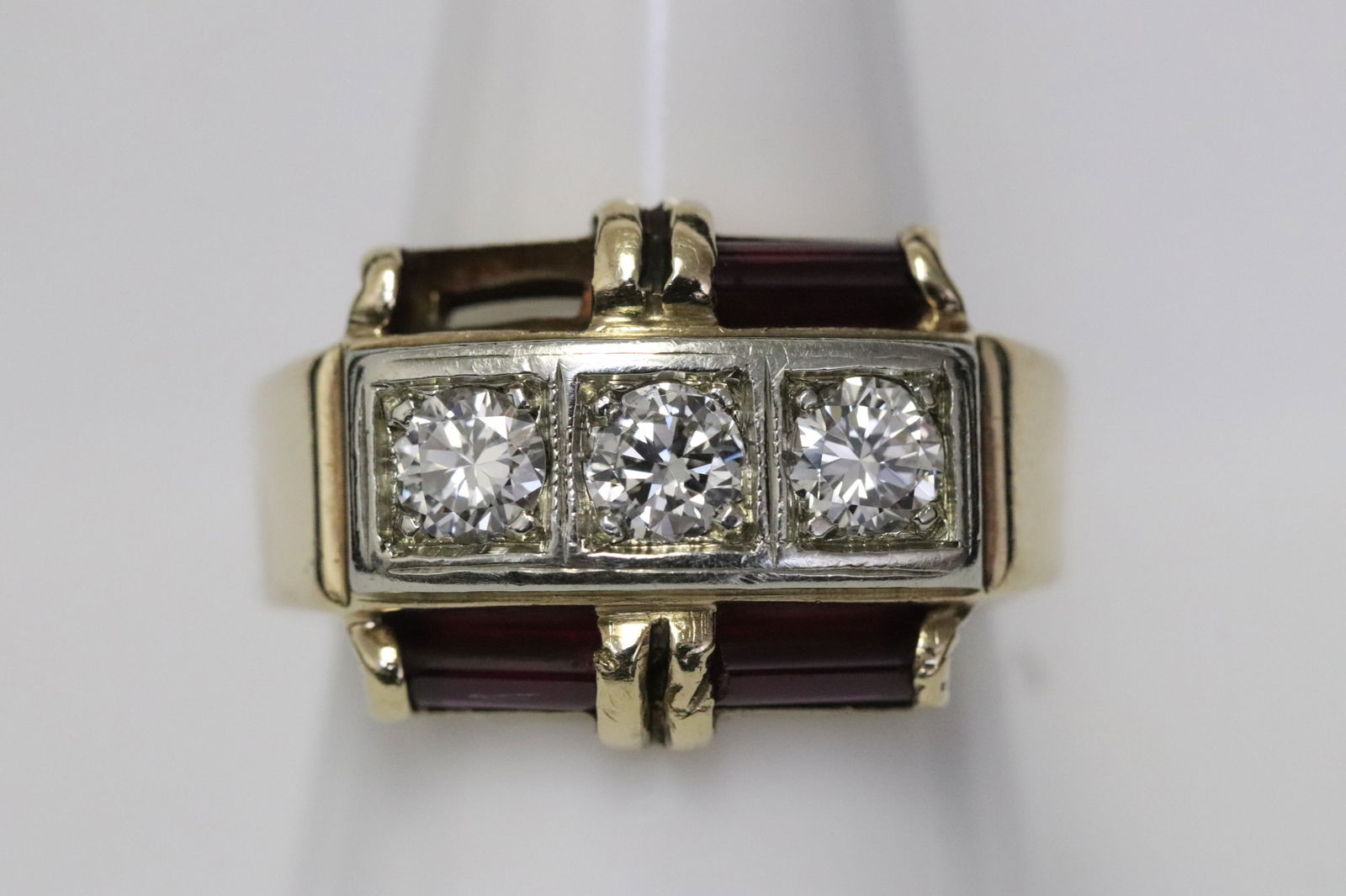 A 10K Y/G ring set with diamonds & red stones (1 of 10)