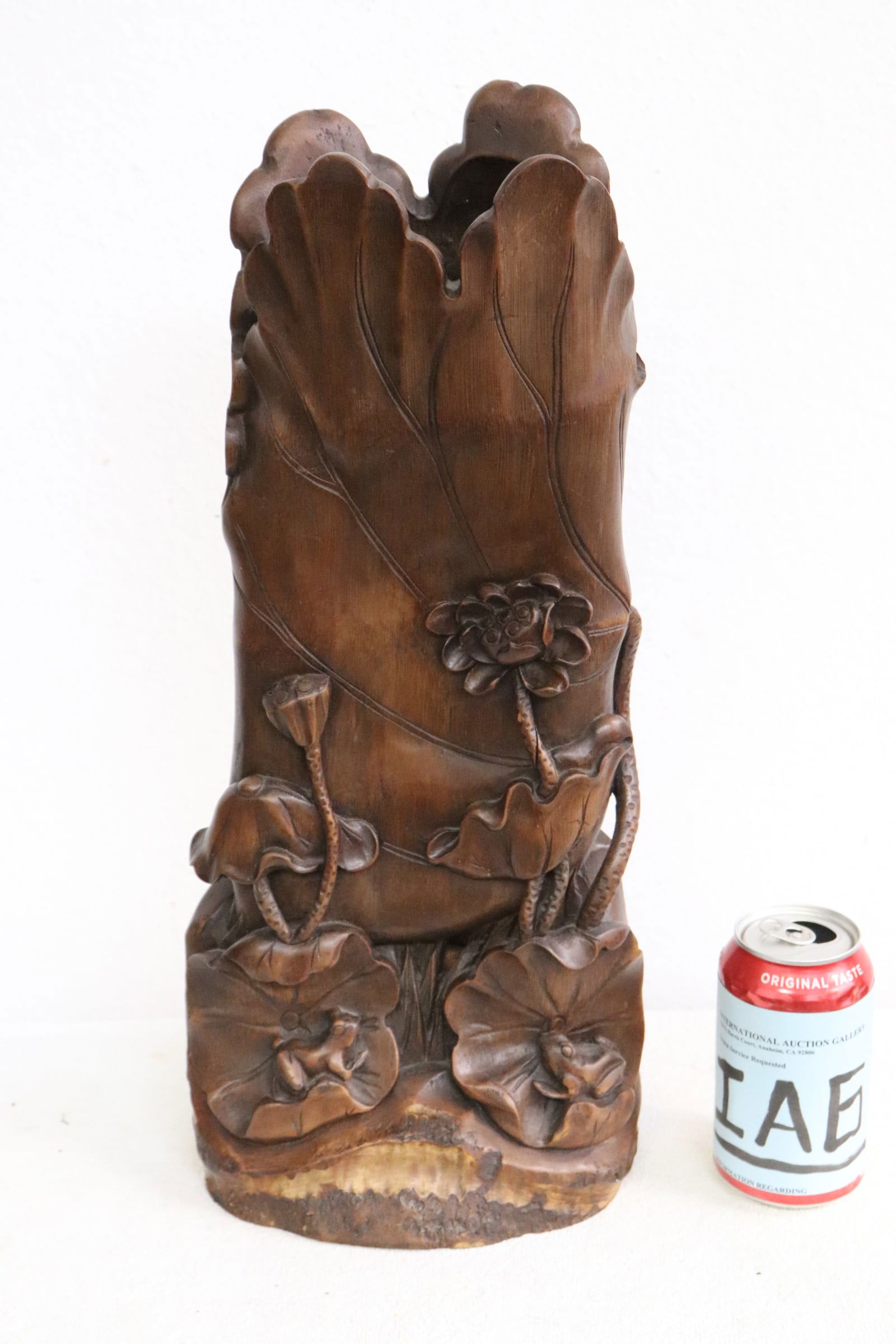 A very fine antique large bamboo root carved vase (1 of 9)