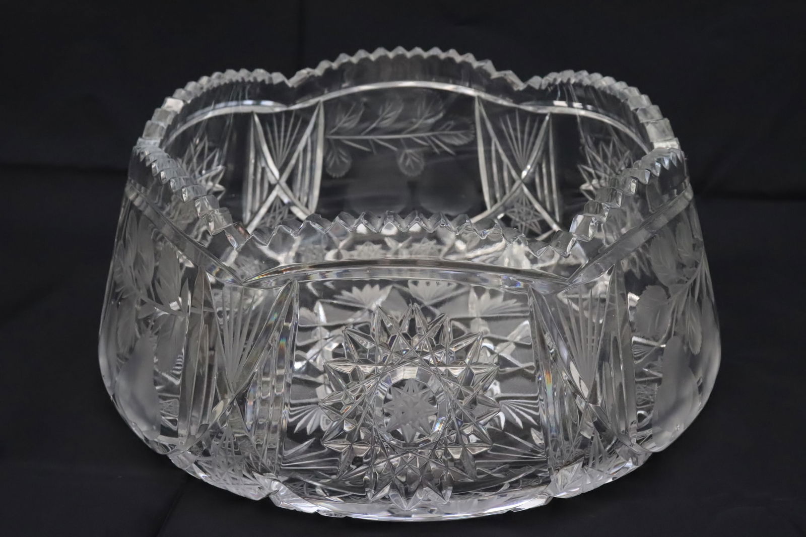 Large cut crystal punch bowl (1 of 8)