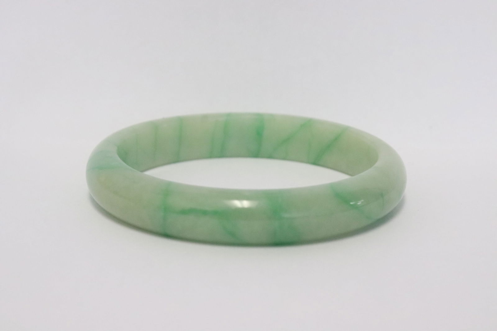 Chinese jadeite bangle (1 of 7)