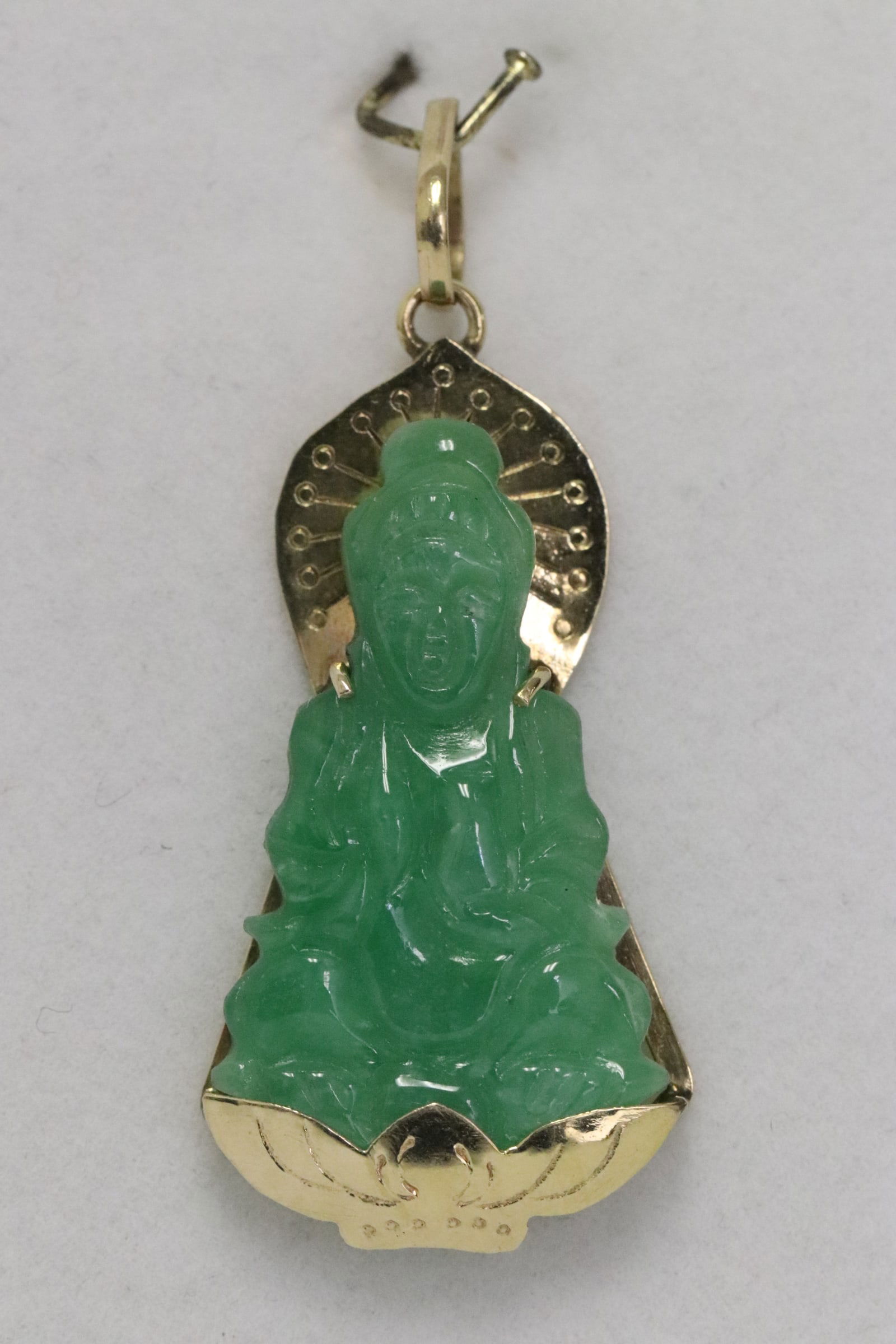 14K Y/G jadeite pendant (1 of 8)
