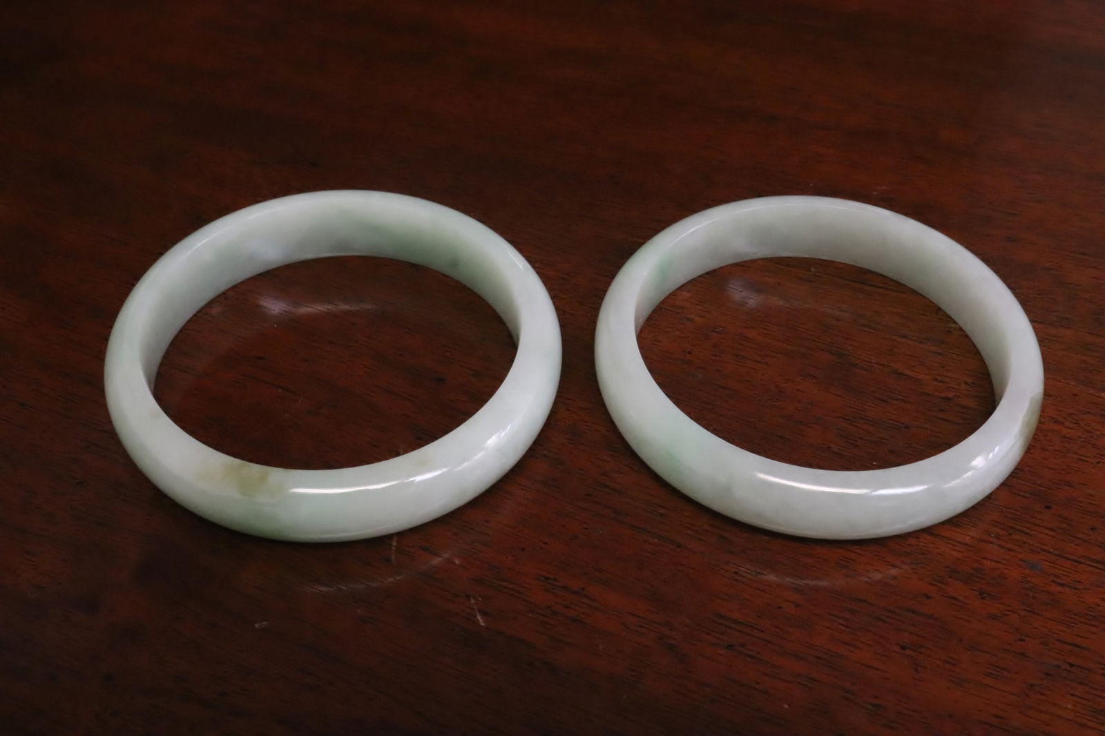 2 Chinese jadeite carved bangles (one w/ GIA certificate) (1 of 11)