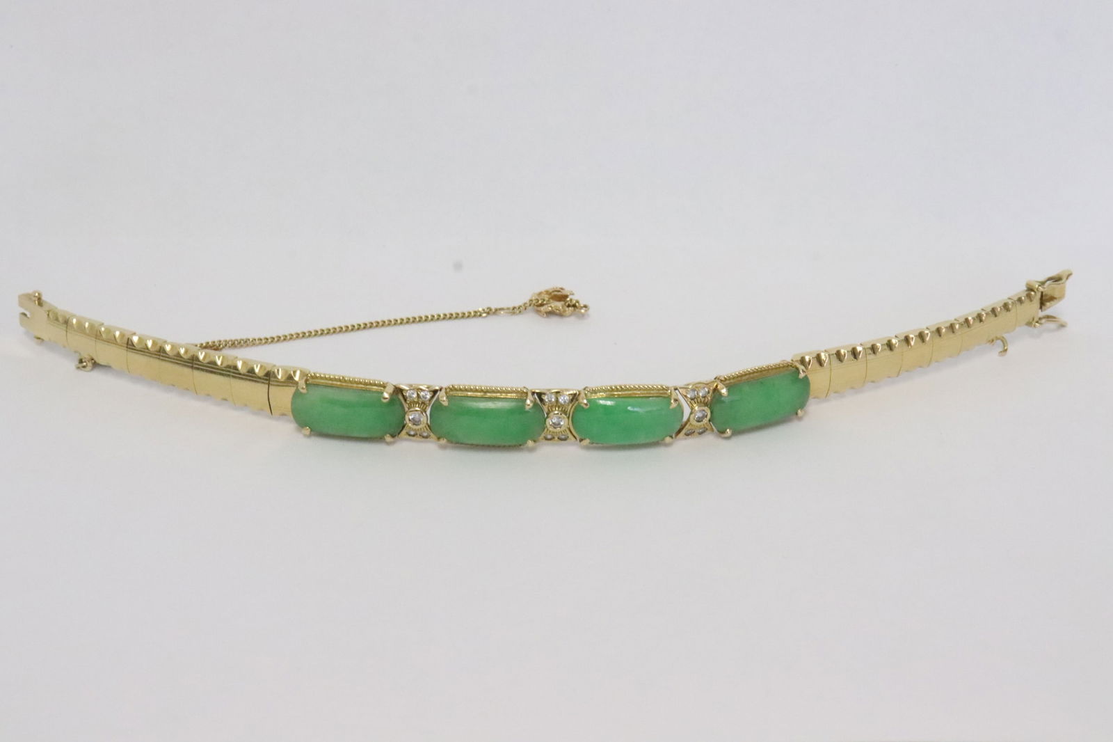 18K Y/G jadeite bracelet accented with diamonds (1 of 10)