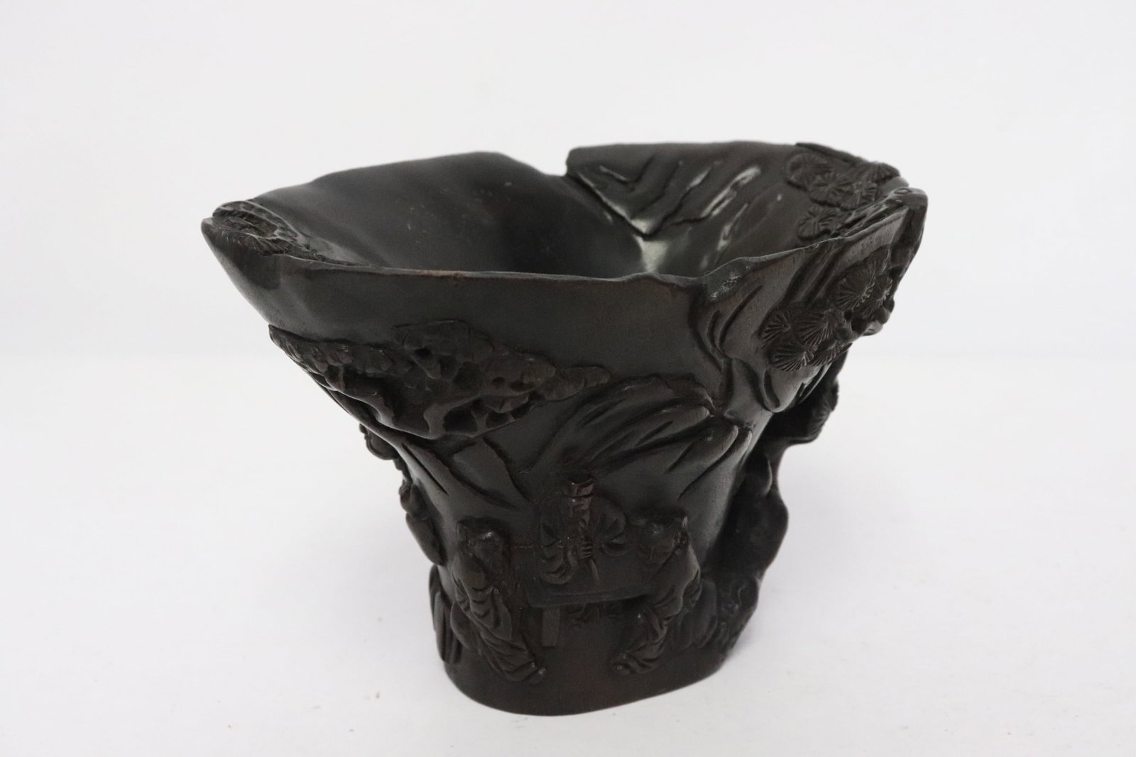 A beautiful rosewood carved libation cup: A beautiful rosewood carved libation cup, 3.9"x5.45"x3.6"