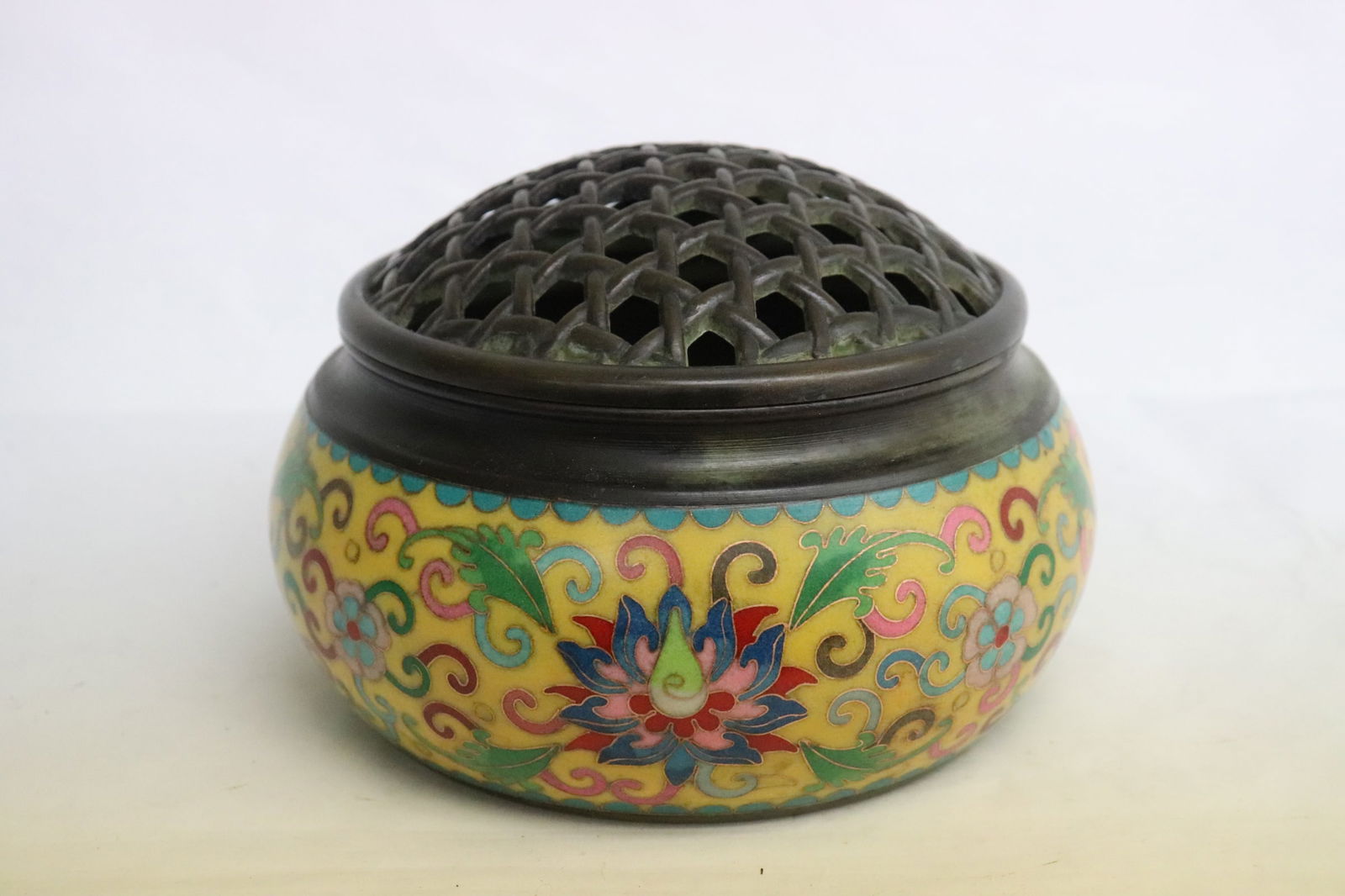Chinese bronze cloisonne covered censer (1 of 7)
