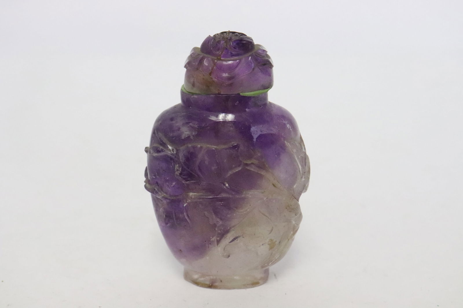 Chinese amethyst carved snuff bottle (1 of 6)