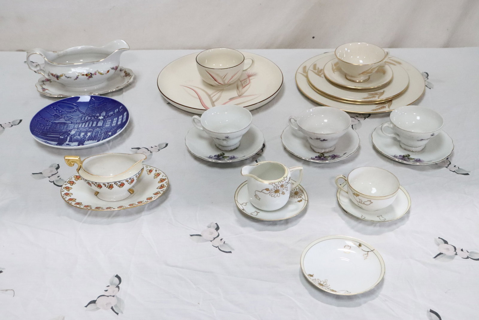 Lot of misc. porcelain: Lot of misc. porcelain; Lenox, Nippon, 1972 Royal Copenhagen plate, etc., 0.65"x4.6"dia - 0.7"x10.6"dia