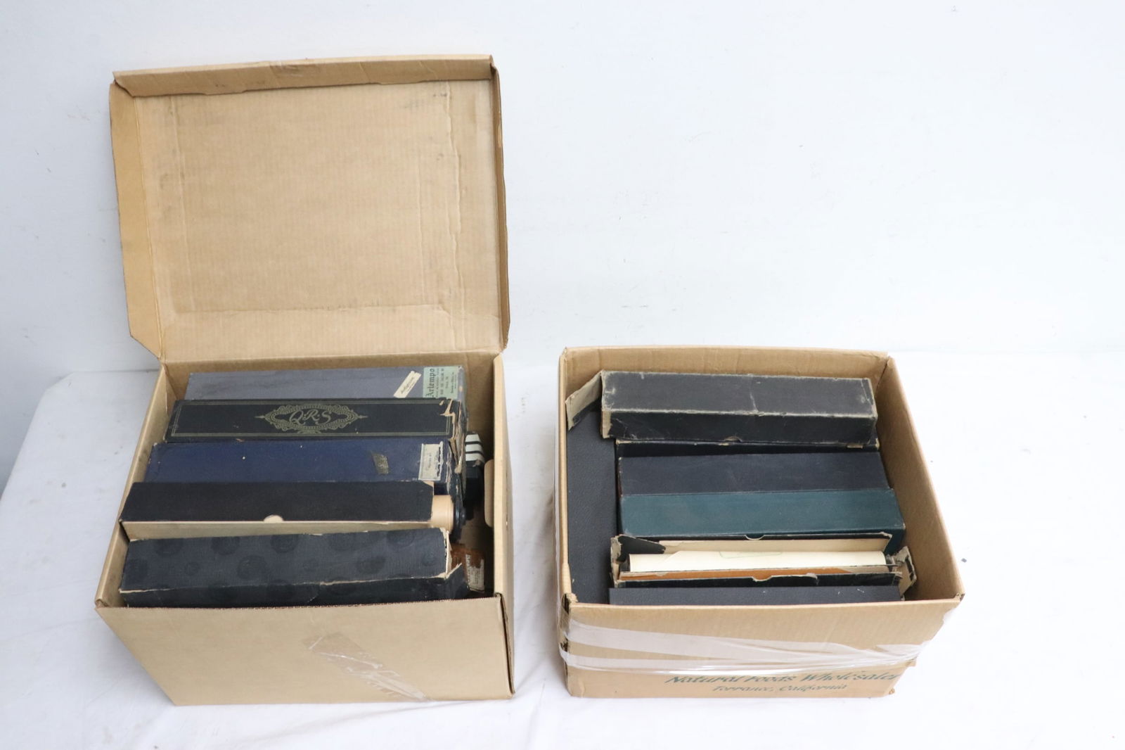 2 box of music rolls for mechanical piano: 2 box of music rolls for mechanical piano, most QRS