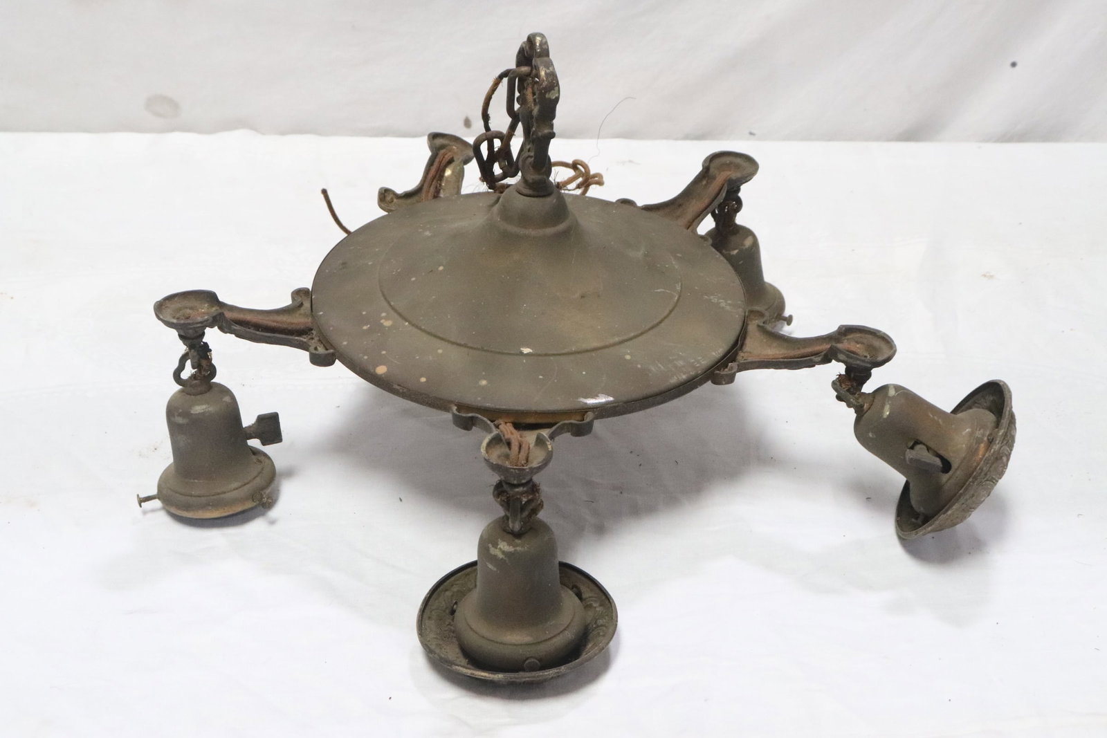 Victorian ceiling light: Victorian ceiling light, 10"x15.6"x15.6"