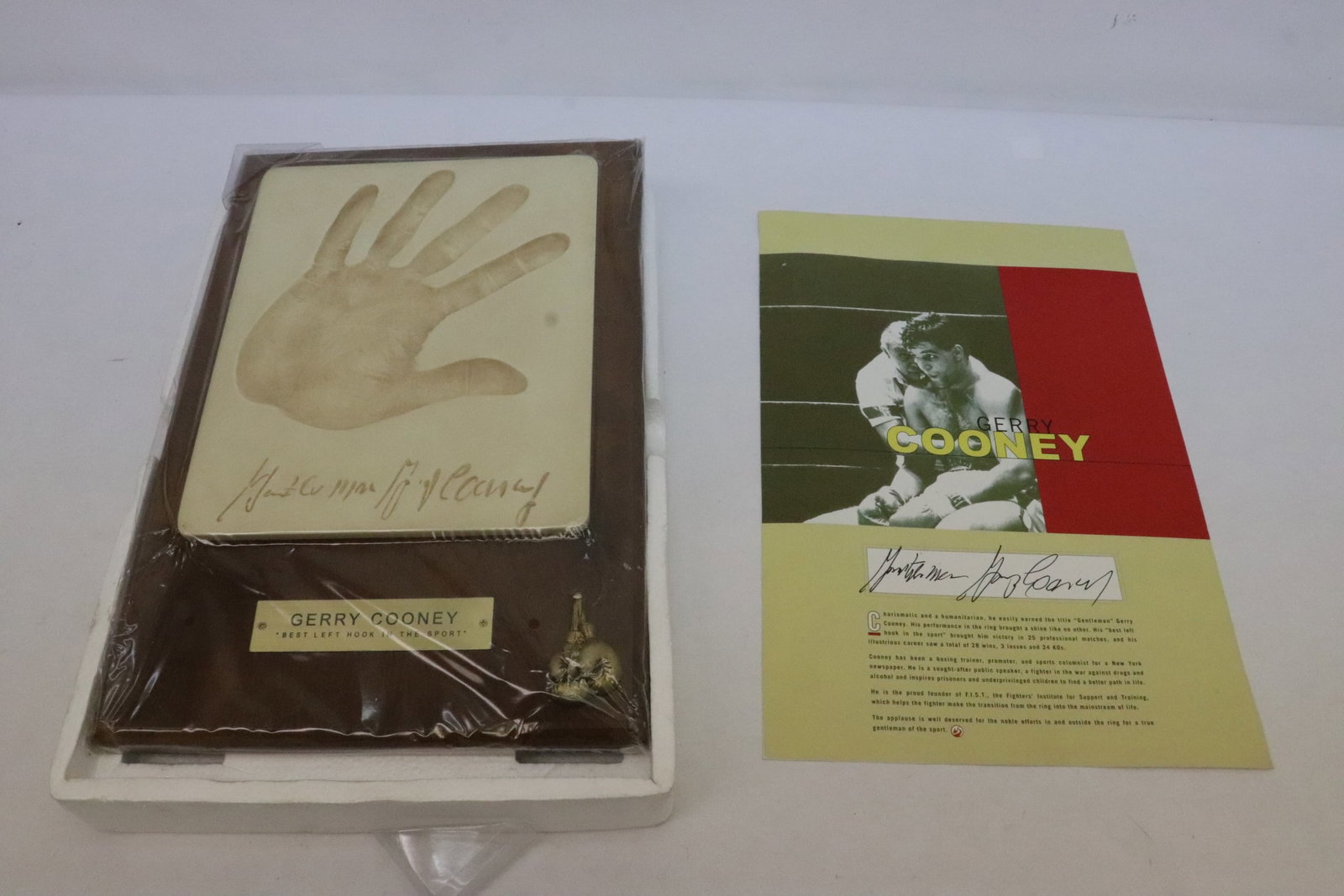 A Gerry Cooney cement mold of his left hand: A Gerry Cooney cement mold of his left hand