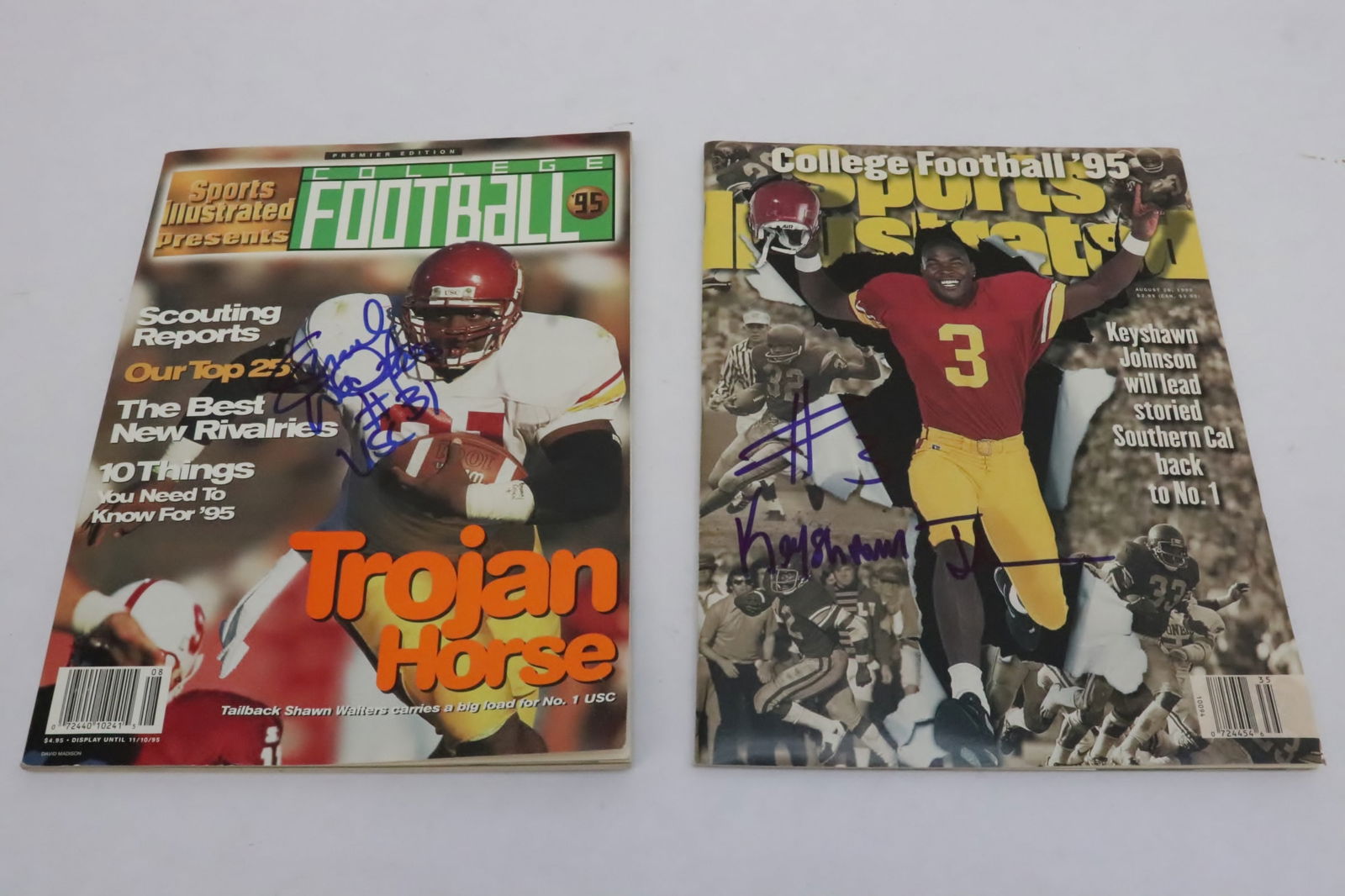 2 signed football magazines (1 of 9)