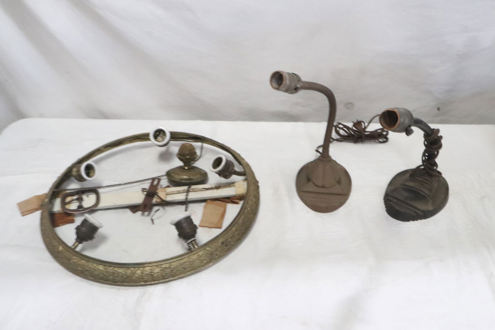 2 art deco table lamps, & a Victorian ceiling light (1 of 3)