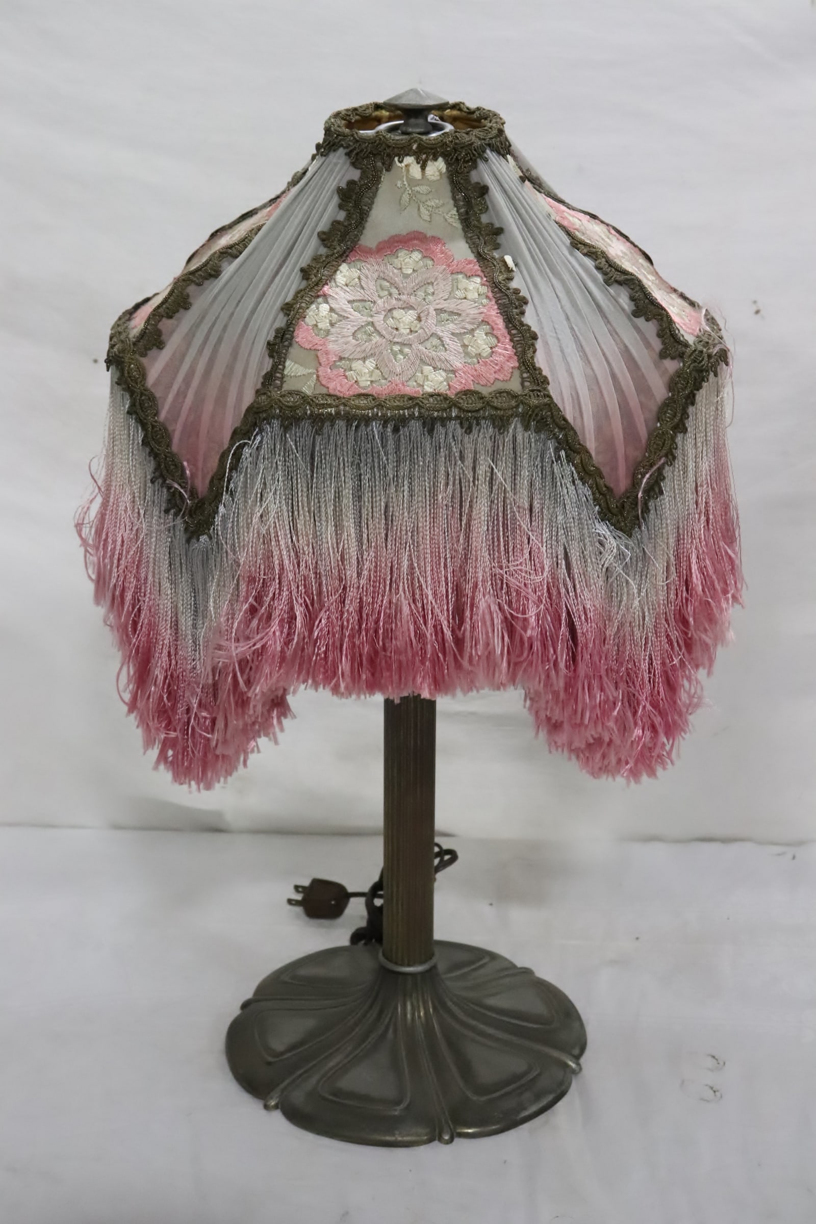 Bradley and Hubbard table lamp: Beautiful Bradley and Hubbard table lamp with embroidery silk shade, 23.6"H