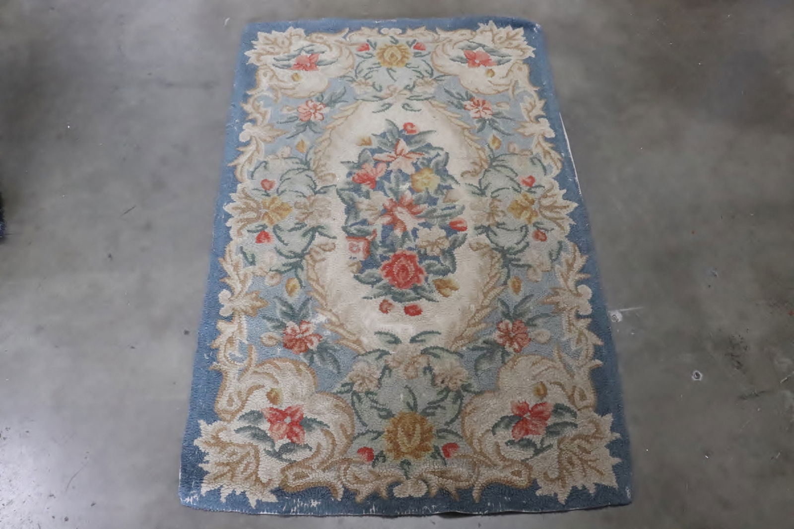 An American hook rug (1 of 8)