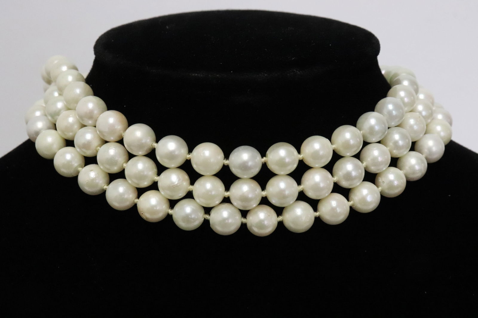 3 strand cultured pearl choker w/ large 14K Y/G clasp (1 of 4)