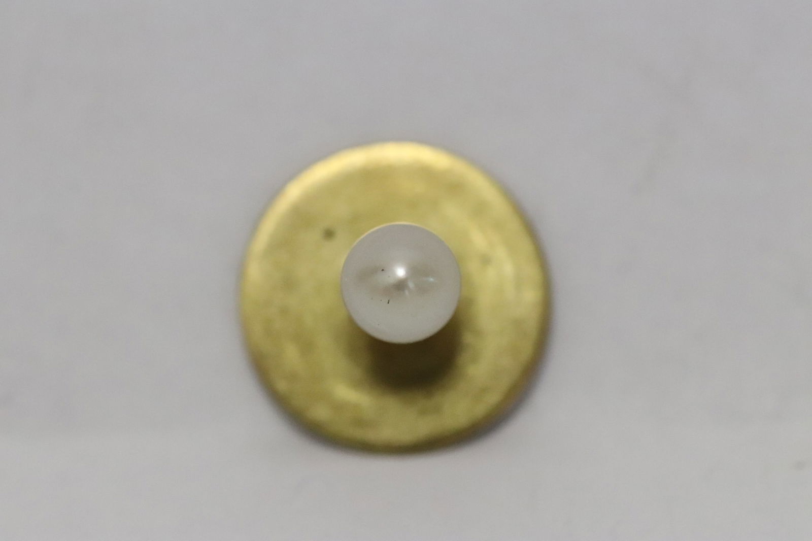 18K Y/G tie tack w/ cultured pearl by Tiffany and co. (1 of 4)