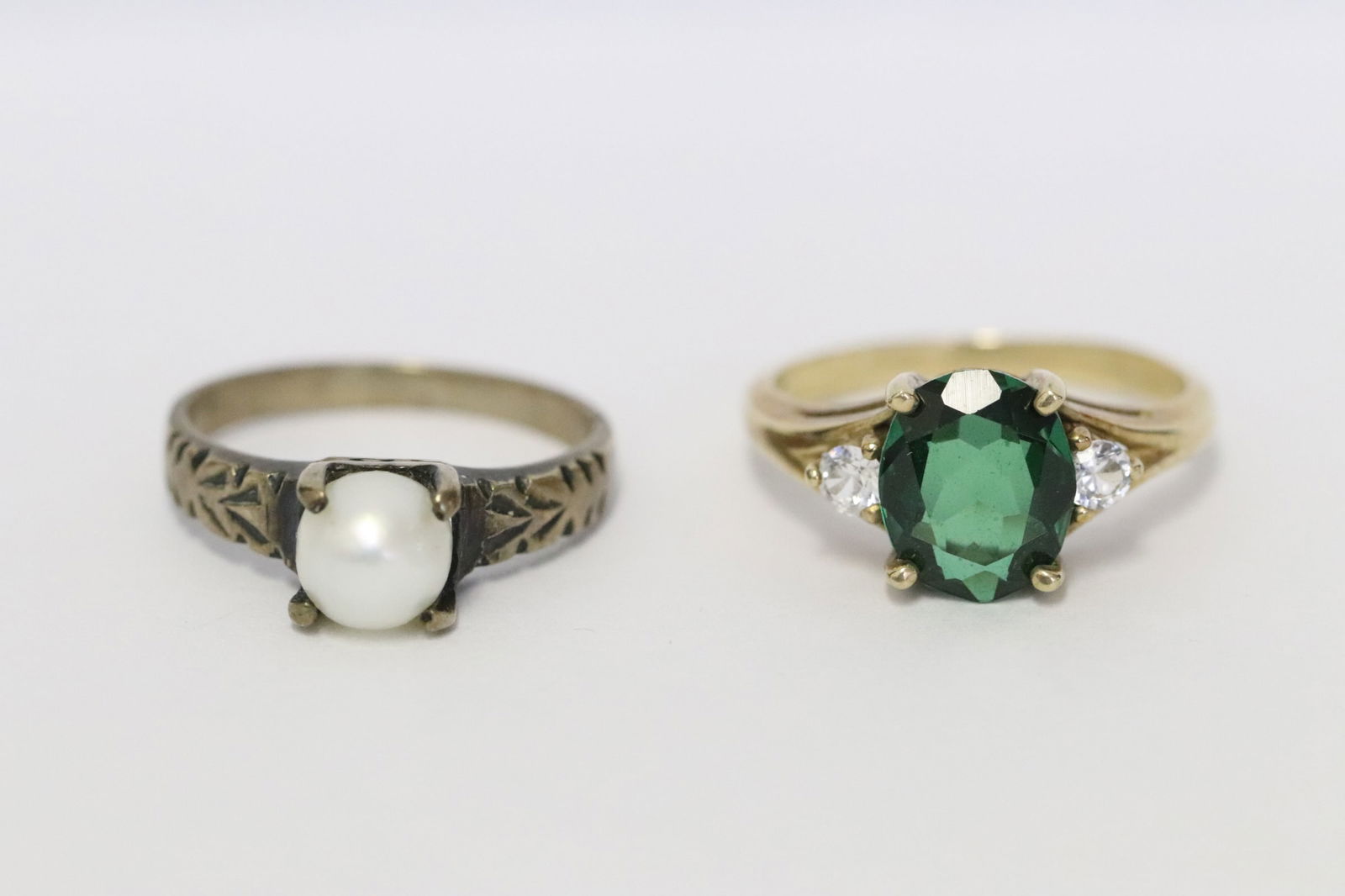 8K ring w/ cultured pearl, & a 10K ring w/ green stone (1 of 9)