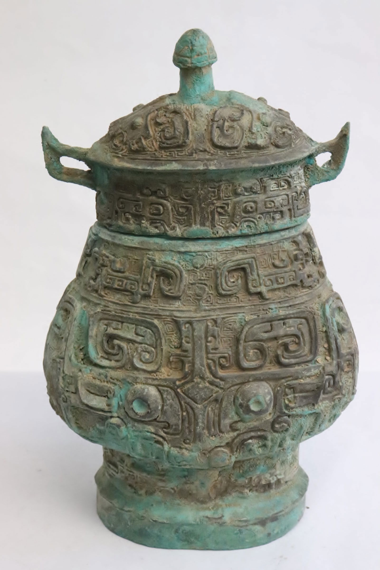 Chinese archaic style bronze covered jar (1 of 6)