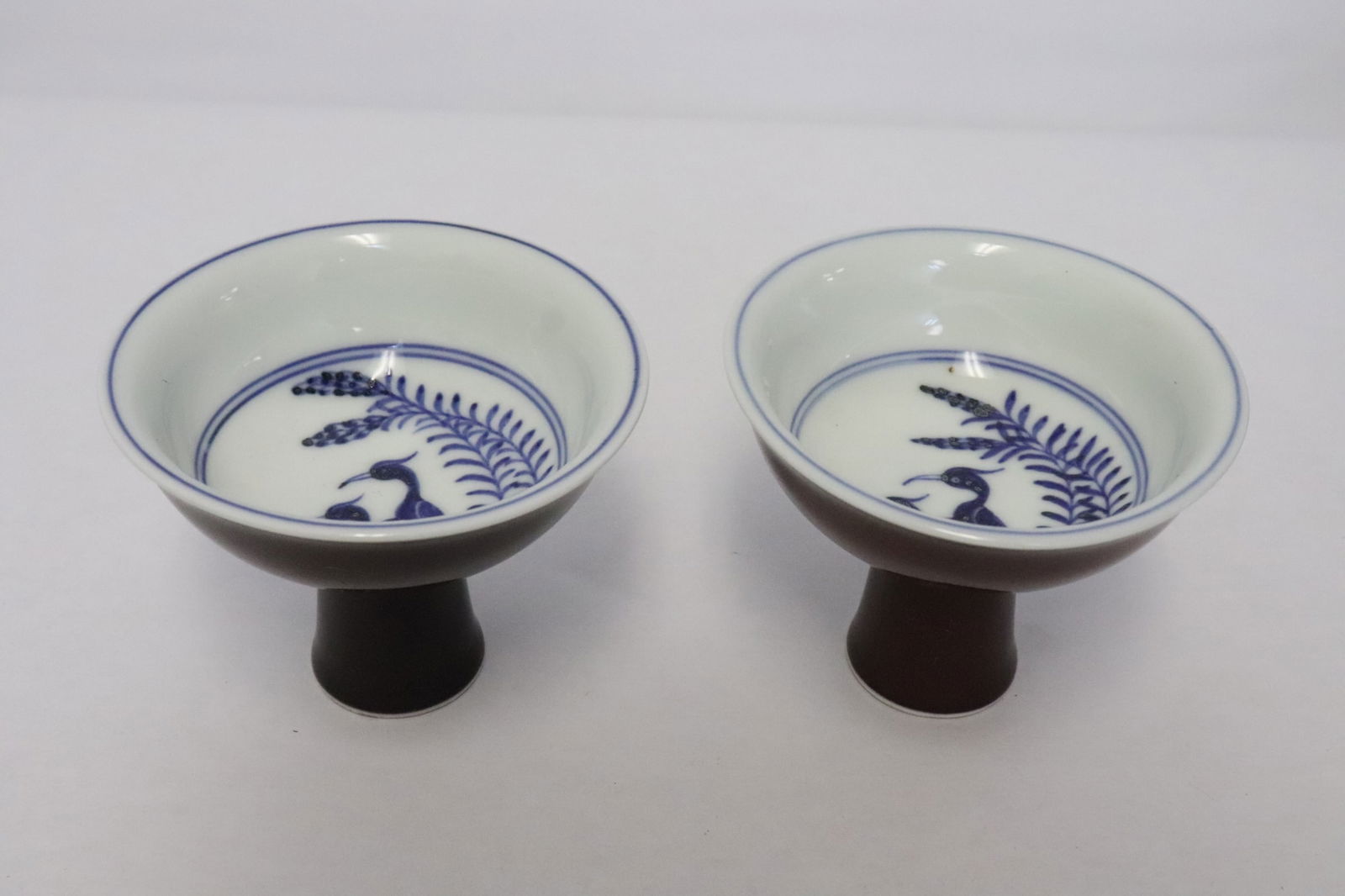 2 Chinese blue and white porcelain stem cups (1 of 8)
