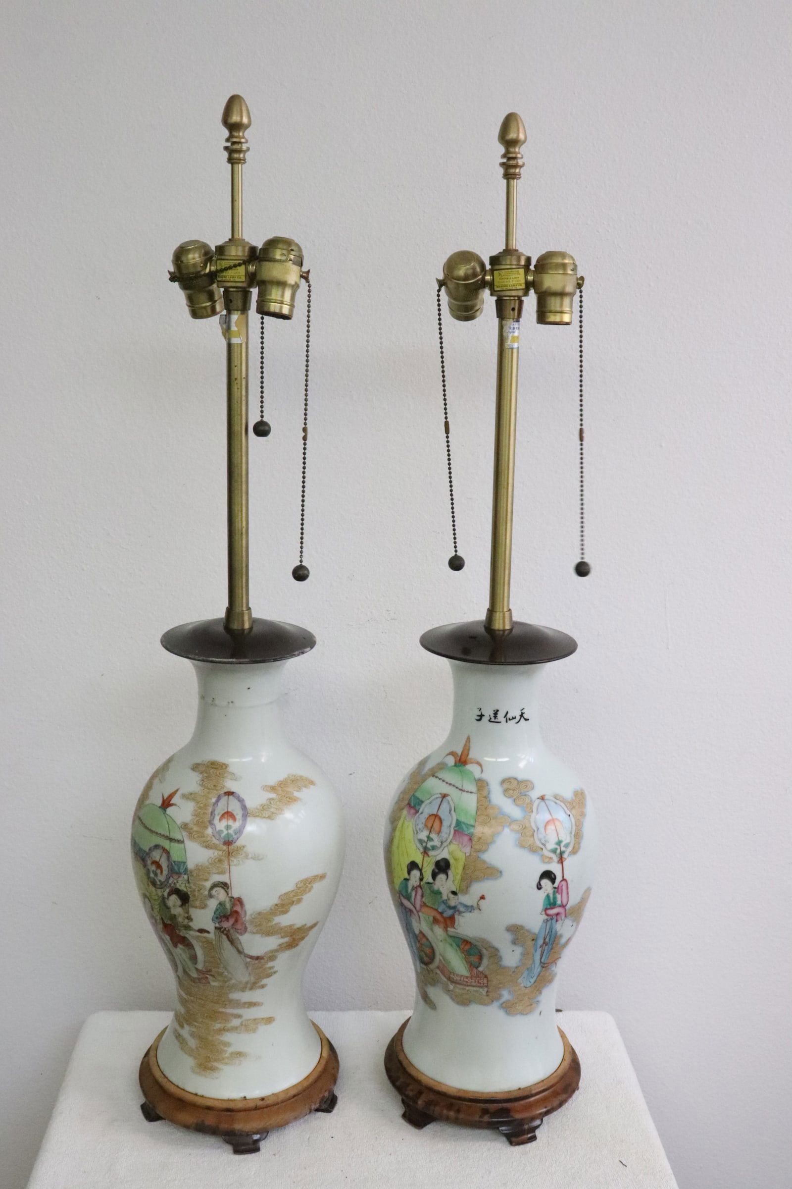 Pair late 19th century porcelain jar, made as lamps (1 of 9)
