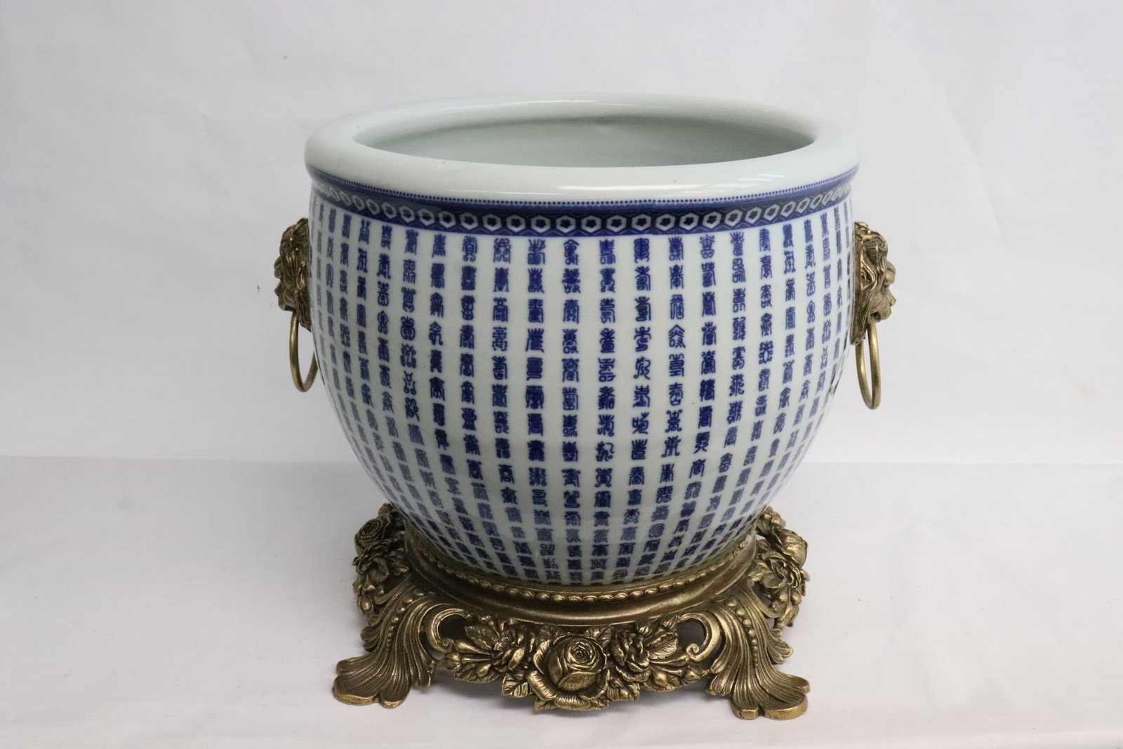 Large Chinese porcelain planter with bronze ormolu (1 of 9)