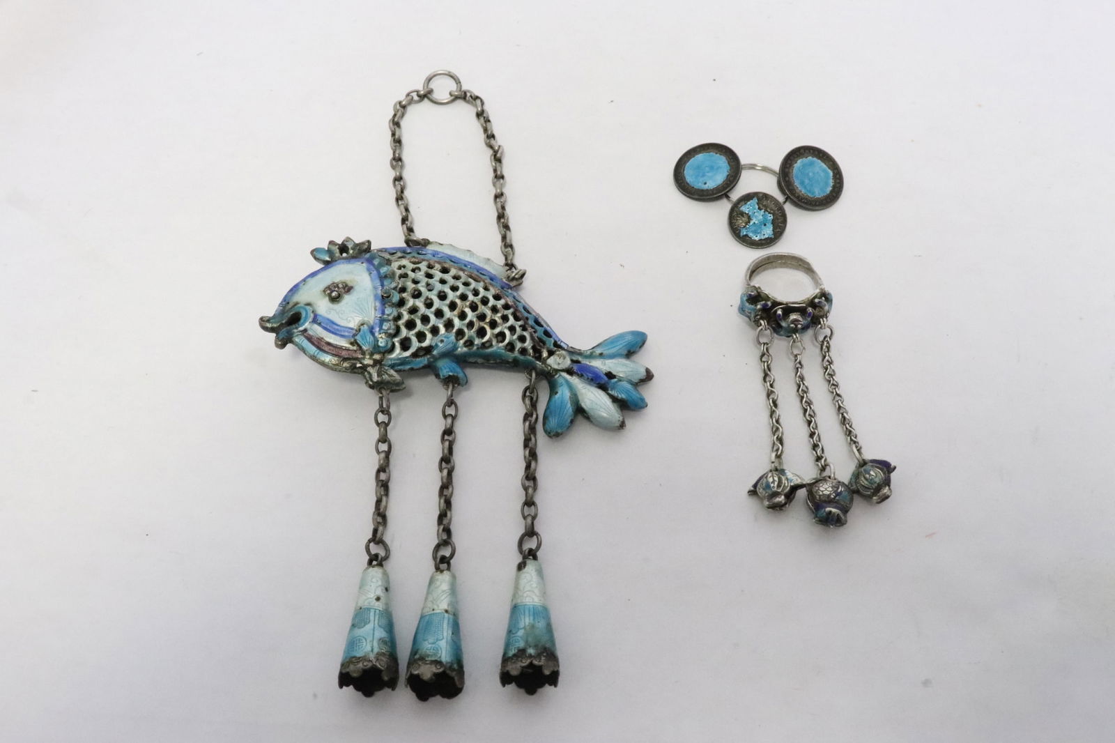 5 pieces Chinese antique enamel silver: 5 pieces Chinese antique enamel silver; a fish motif ornament (3.7"L), a ring, and 3 buttons