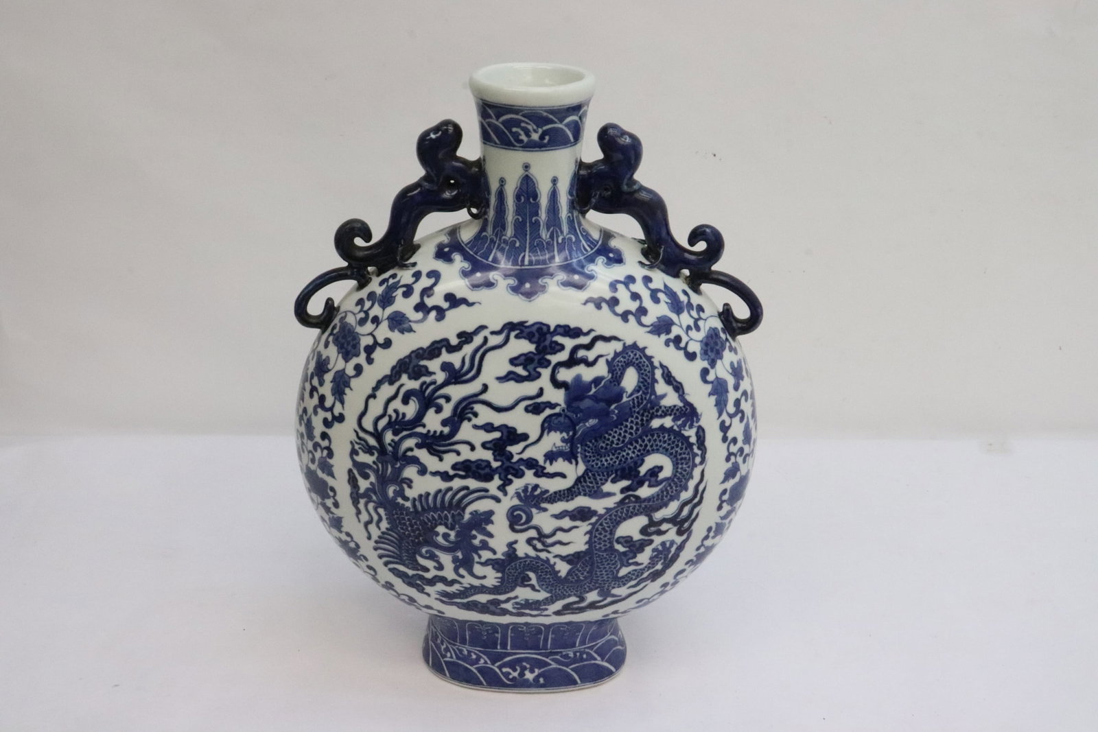 Chinese blue and white porcelain flask: Chinese blue and white porcelain flask, 15.3"x11.1"x5.5"
