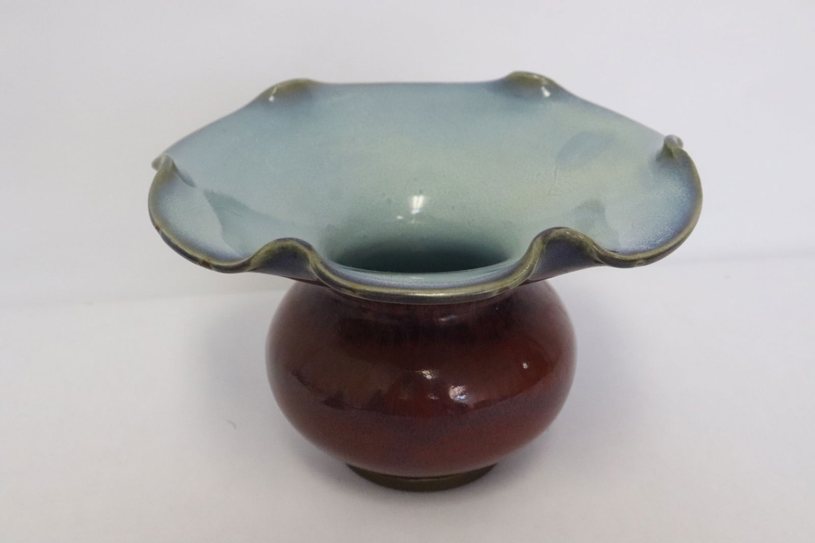 Unusual Song style red glazed trumpet jar (1 of 7)