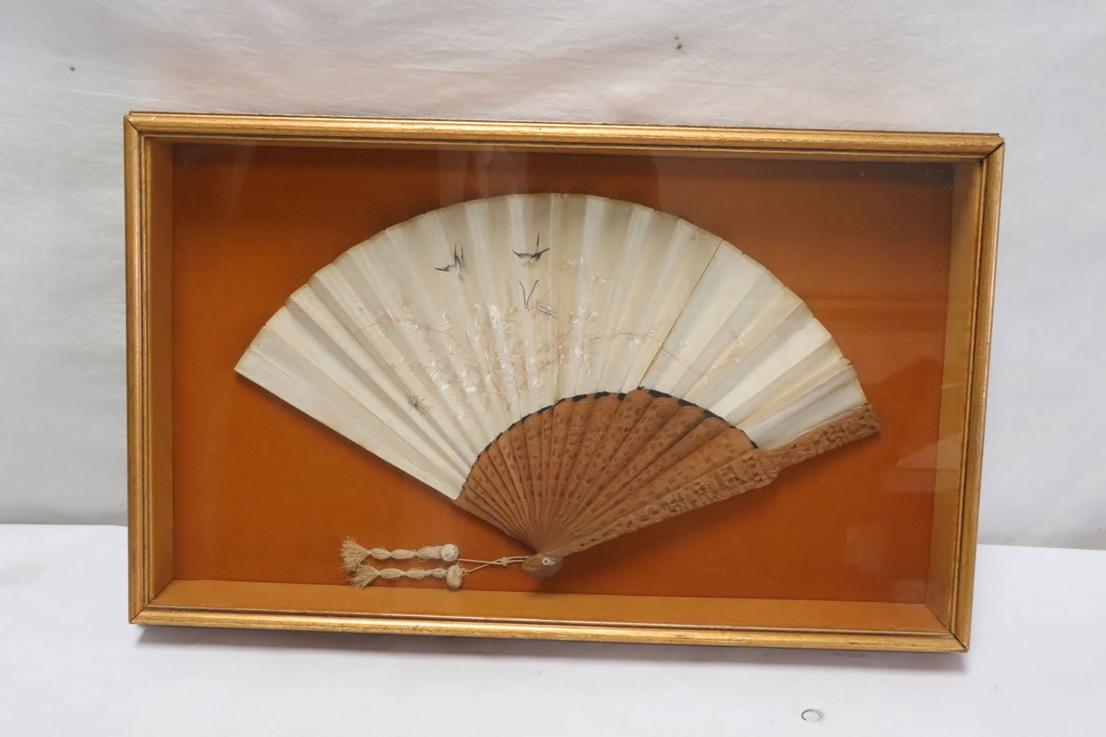 Framed Chinese vintage fan (1 of 8)