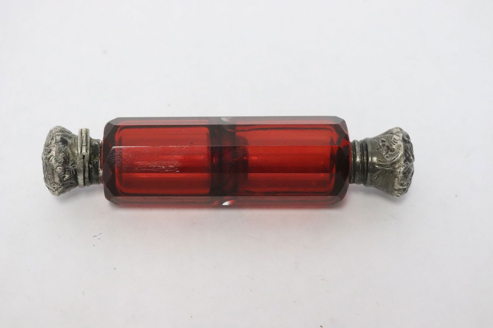 A double end ruby glass scent bottle (1 of 5)