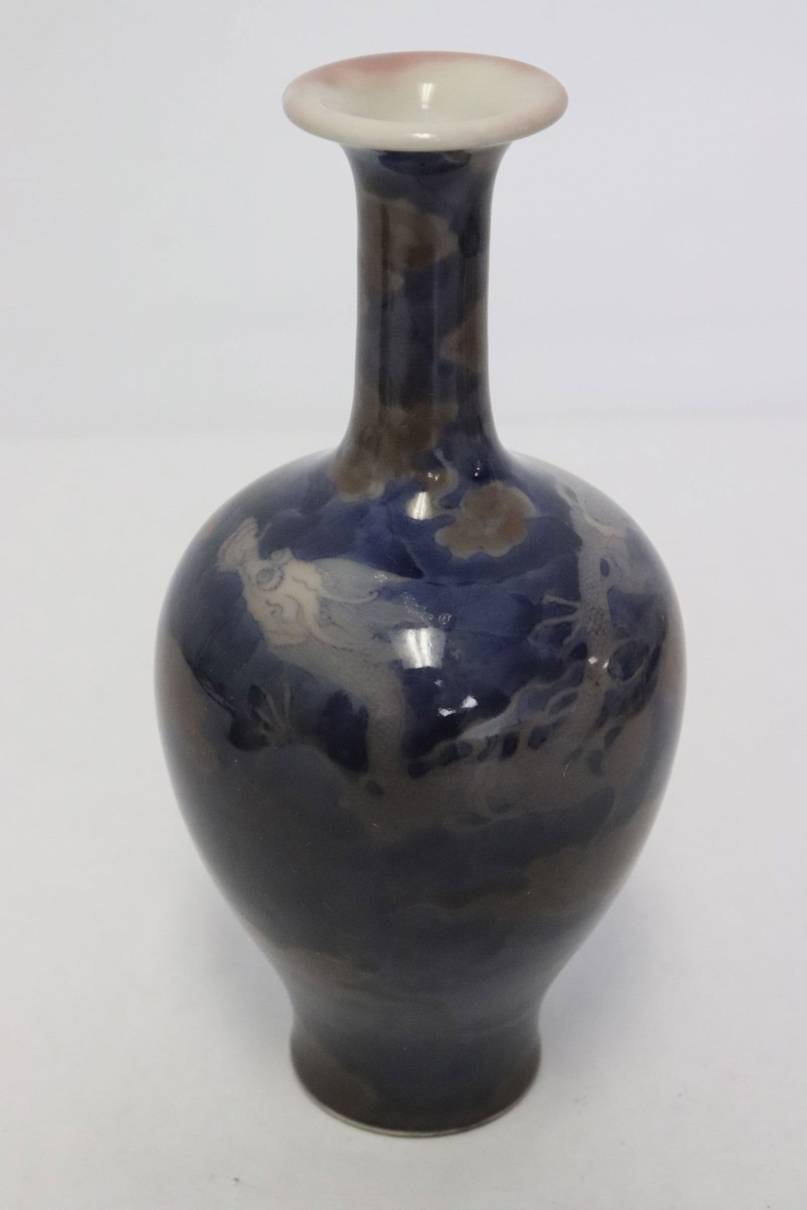 Chinese blue background wucai porcelain vase (1 of 7)
