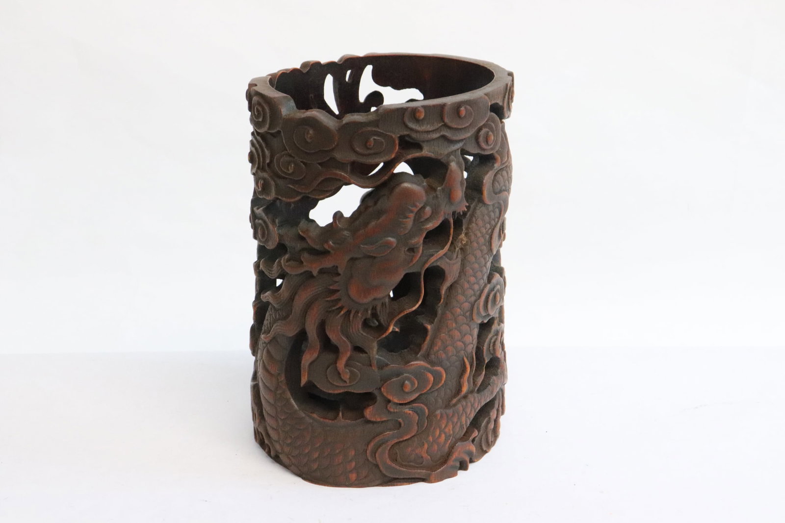 Bamboo carved brush holder: Bamboo carved brush holder, 6.6"x4.75"x4.4"